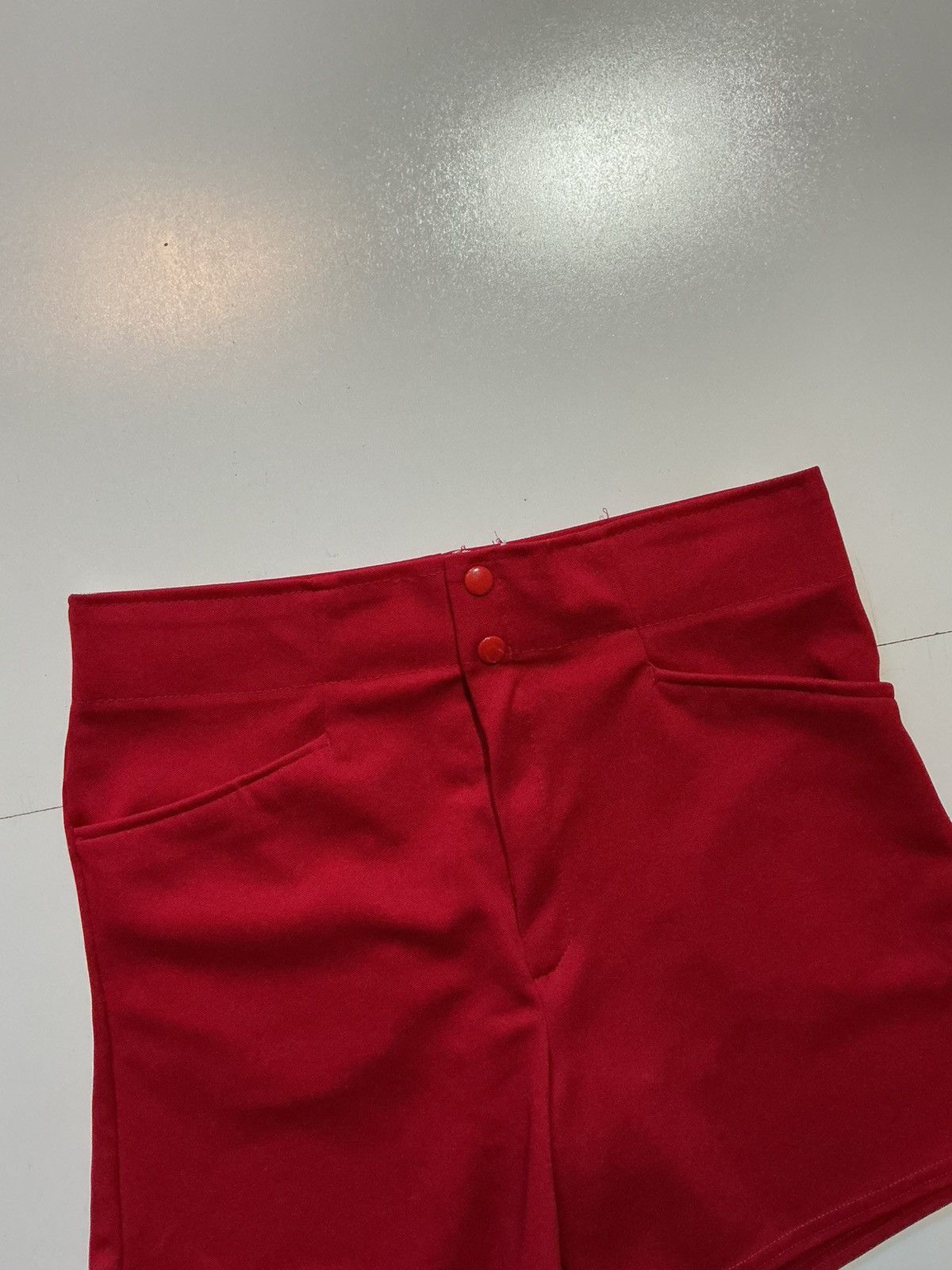 Majestic Vintage Majestic Athletic Red Baseball 6" Inseam Shorts Size US 32 / EU 48 - 5 Thumbnail