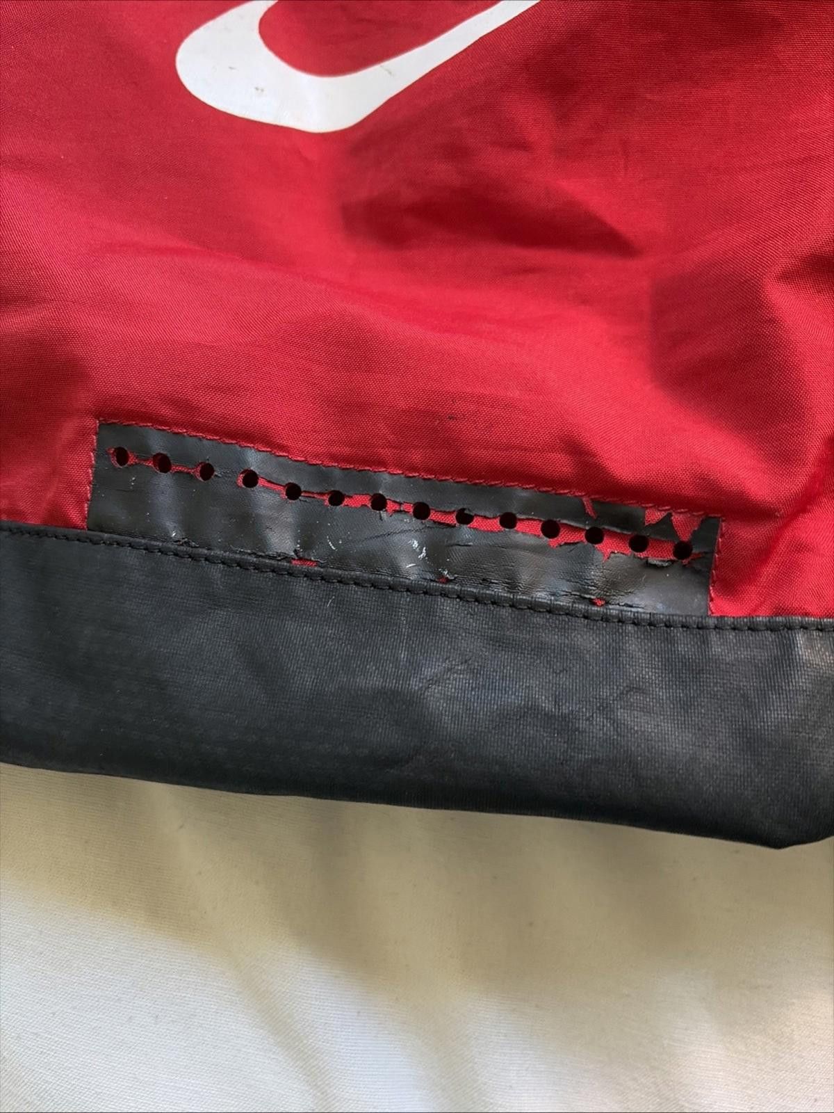 Nike Nike String Bag Drawstring Backpack Gym Sack Bag Red Black Size ONE SIZE - 3 Thumbnail