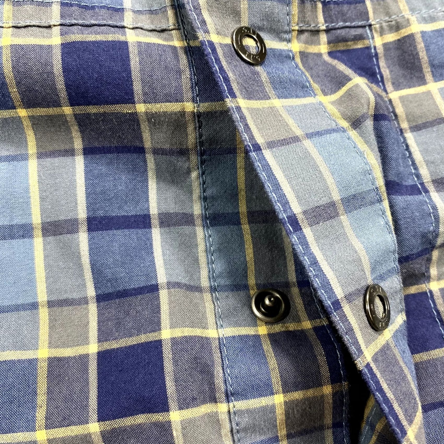 Vintage 5.11 Tactical Shirt Mens Small Blue Snap Button Up Conceal Utility Short Sleeve Plaid Regular Casual, Outdoor, Travel Mens Size US S / EU 44-46 / 1 - 4 Thumbnail
