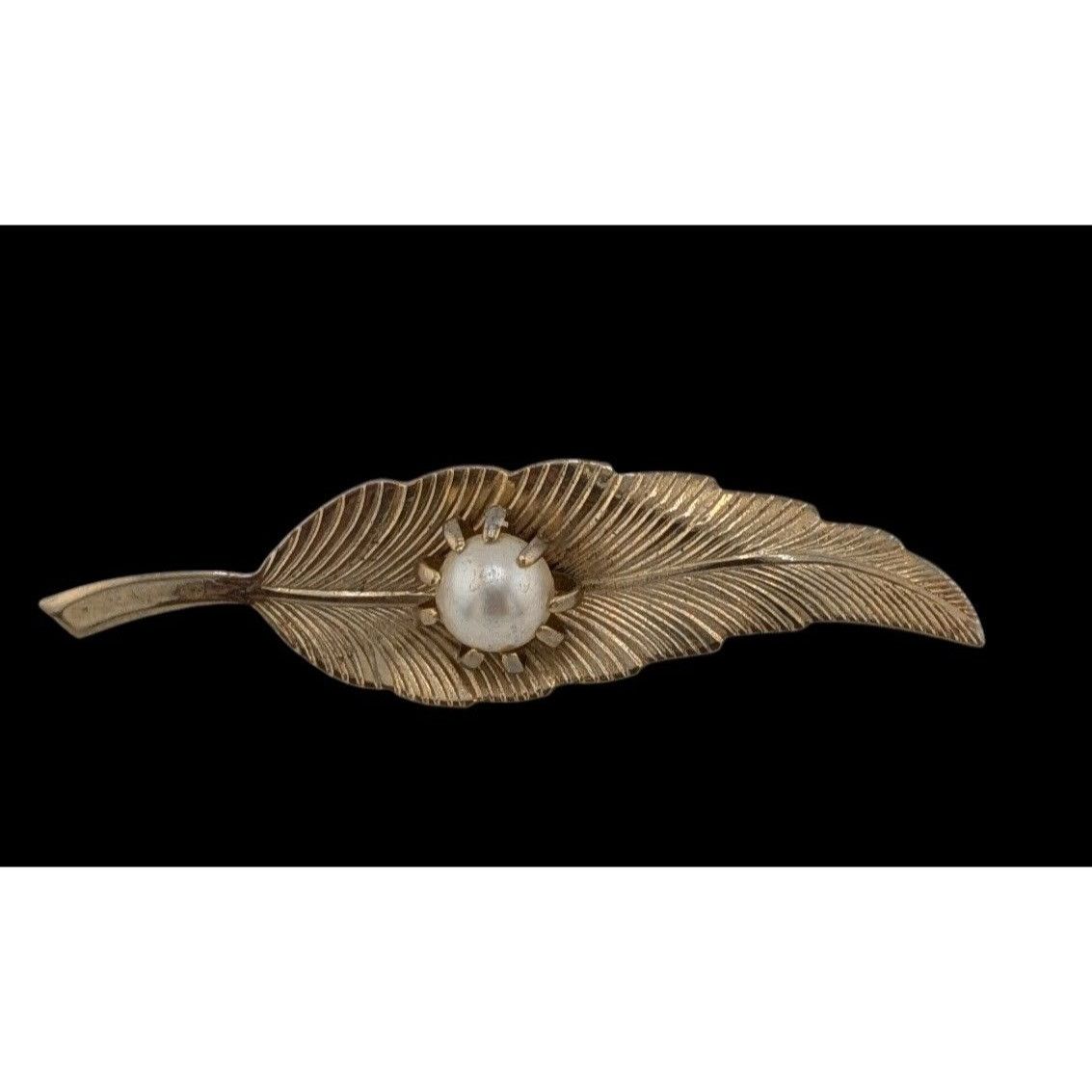 Other Vintage Victorian Revival Gold Tone Leaf Brooch With Faux Pe Size ONE SIZE - 1 Thumbnail