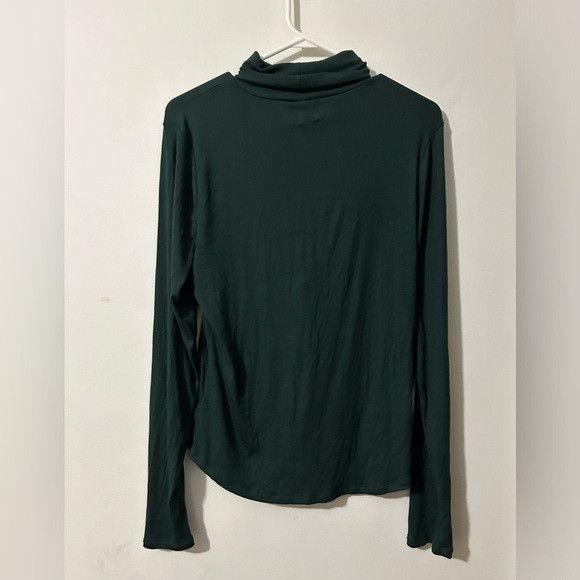 Aritzia Sunday Best Green Long Sleeve Turtleneck Size XL / US 12-14 / IT 48-50 - 2 Thumbnail