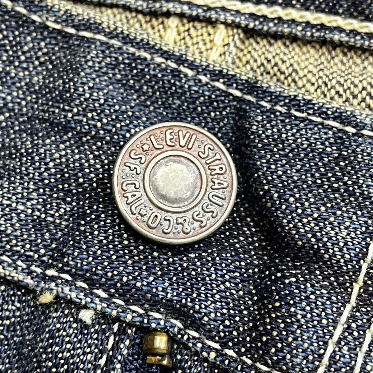 Levi's × Vintage Flared Levis 517 Distressed Denim Faded Blue Size US 33 - 15 Thumbnail