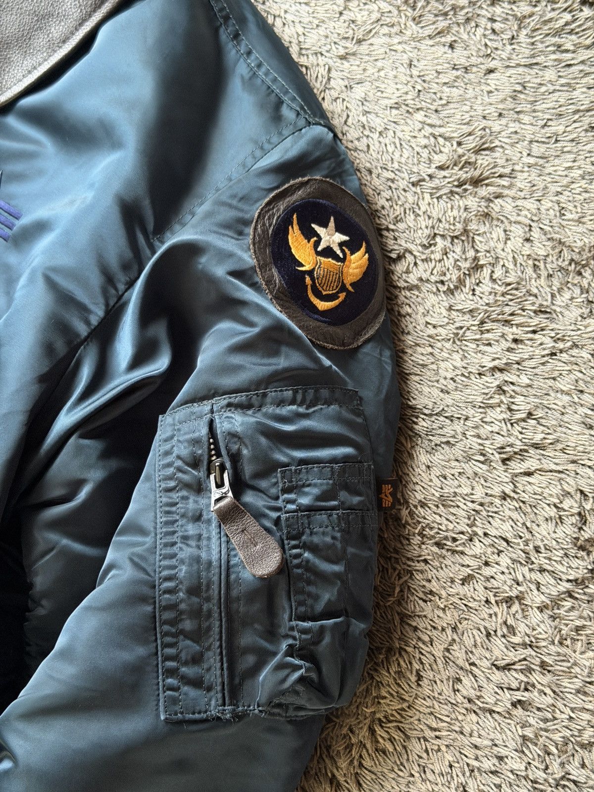 Alpha Industries Alpha Industries bomber. Size US L / EU 52-54 / 3 - 6 Thumbnail