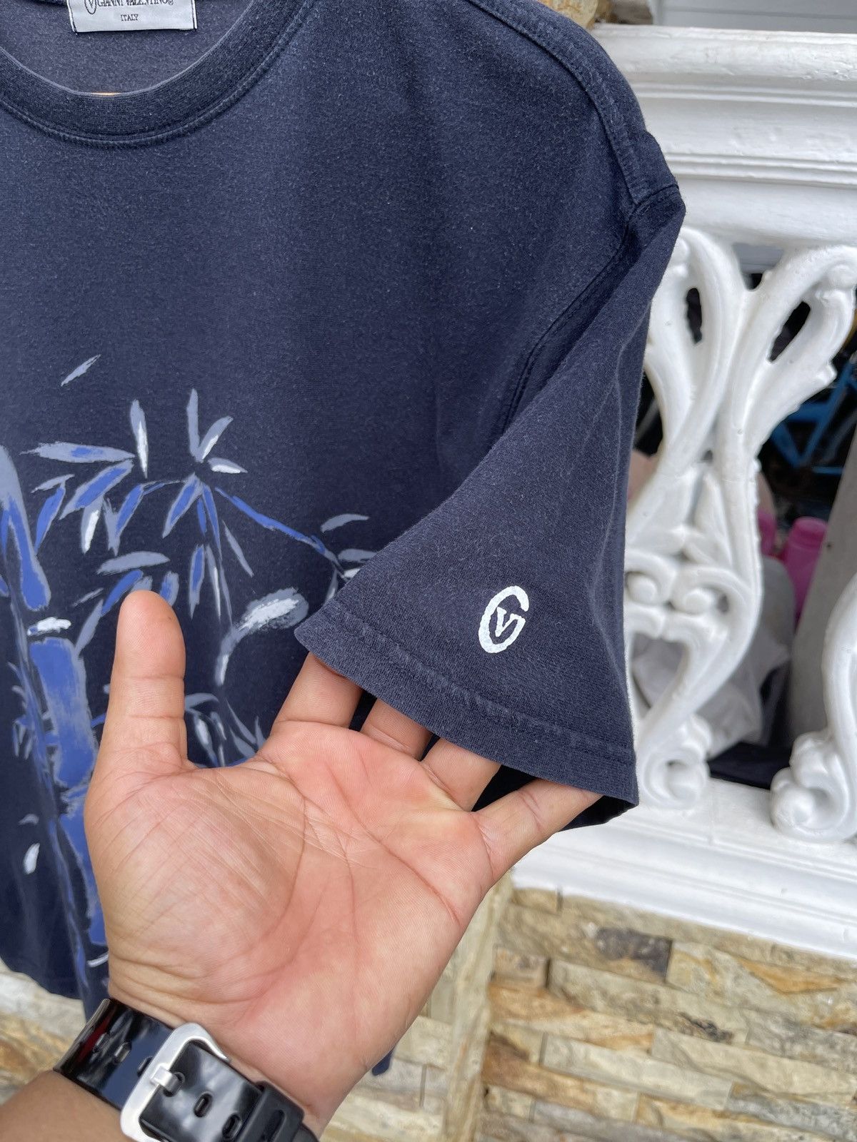Gianni Valentino Last Drop🔥Rare‼️Vtg Sun Faded GIANNI VALENTINO Art T Shirt Size US M / EU 48-50 / 2 - 5 Thumbnail