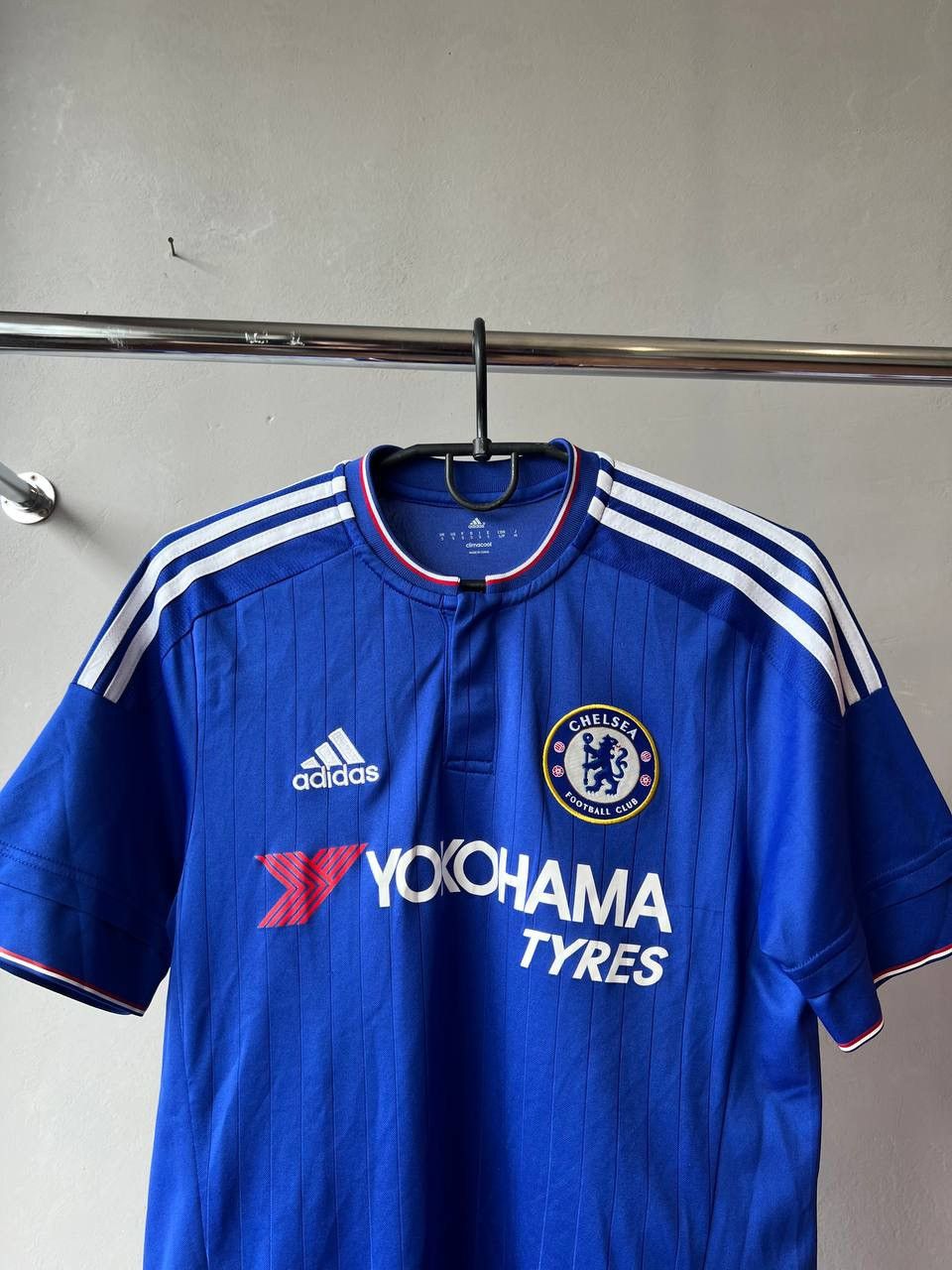 Chelsea Soccer CHELSEA 2015/16 HOME FOOTBALL SOCCER JERSEY SHIRT ADIDAS Size US S / EU 44-46 / 1 - 4 Thumbnail
