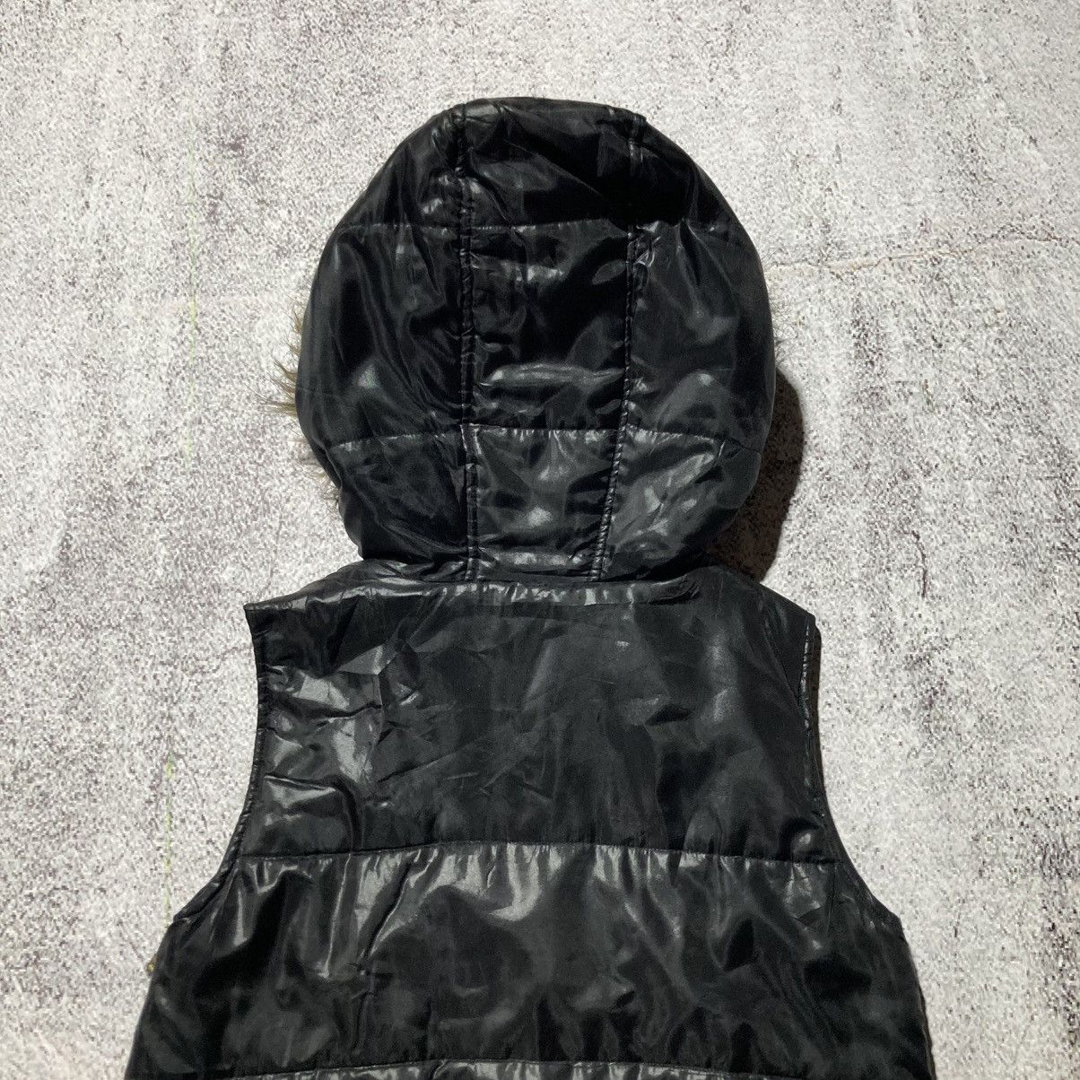 Japanese Brand 2000s Japanese Brand Puffer Fur Vest Jacket Punk Gothic Lgb Size US XS / EU 42 / 0 - 10 Thumbnail