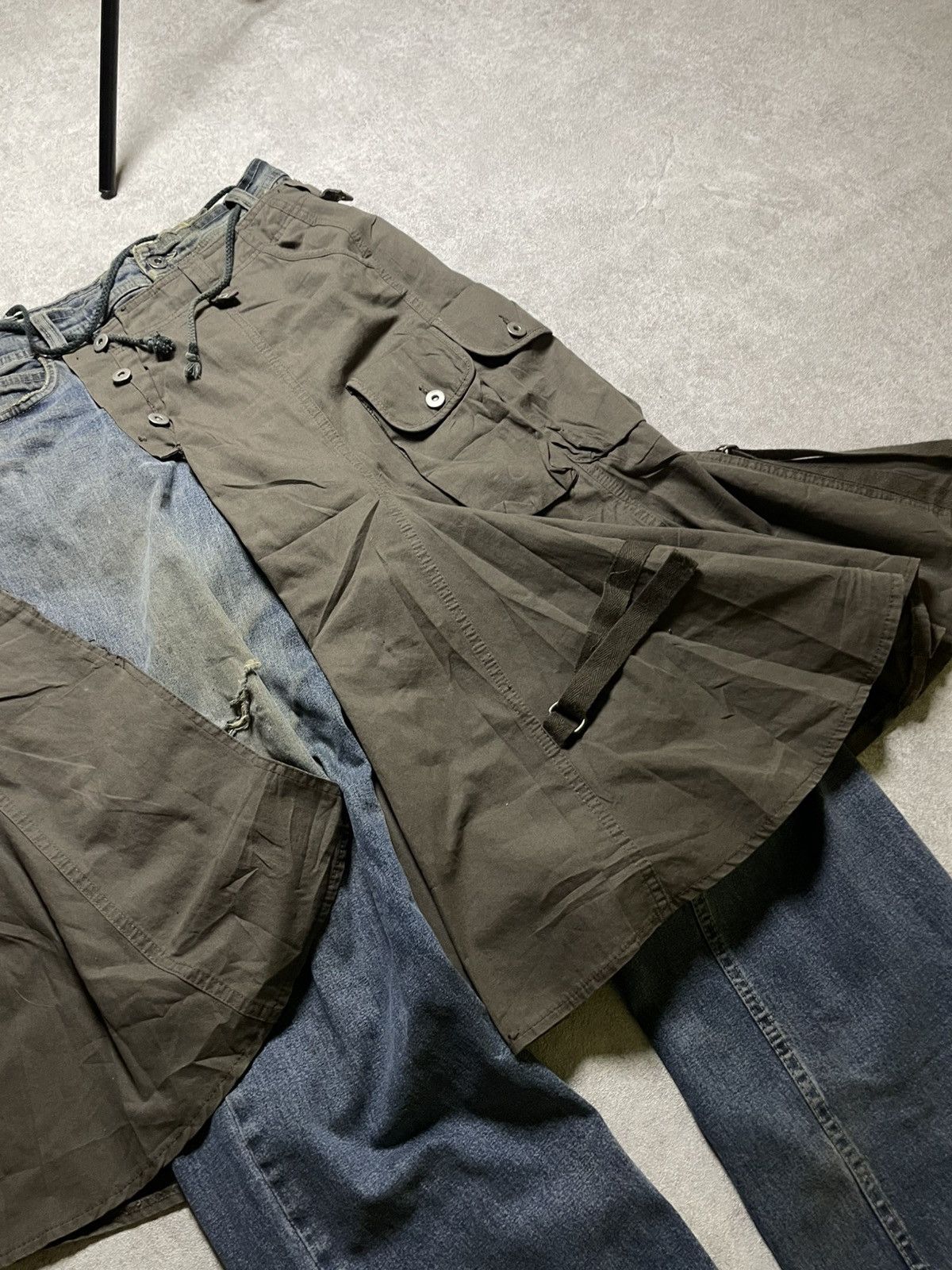 If Six Was Nine 2000s Skull 14th Addiction Flared Jeans Mud Wash Distressed Size US 34 / EU 50 - 4 Thumbnail