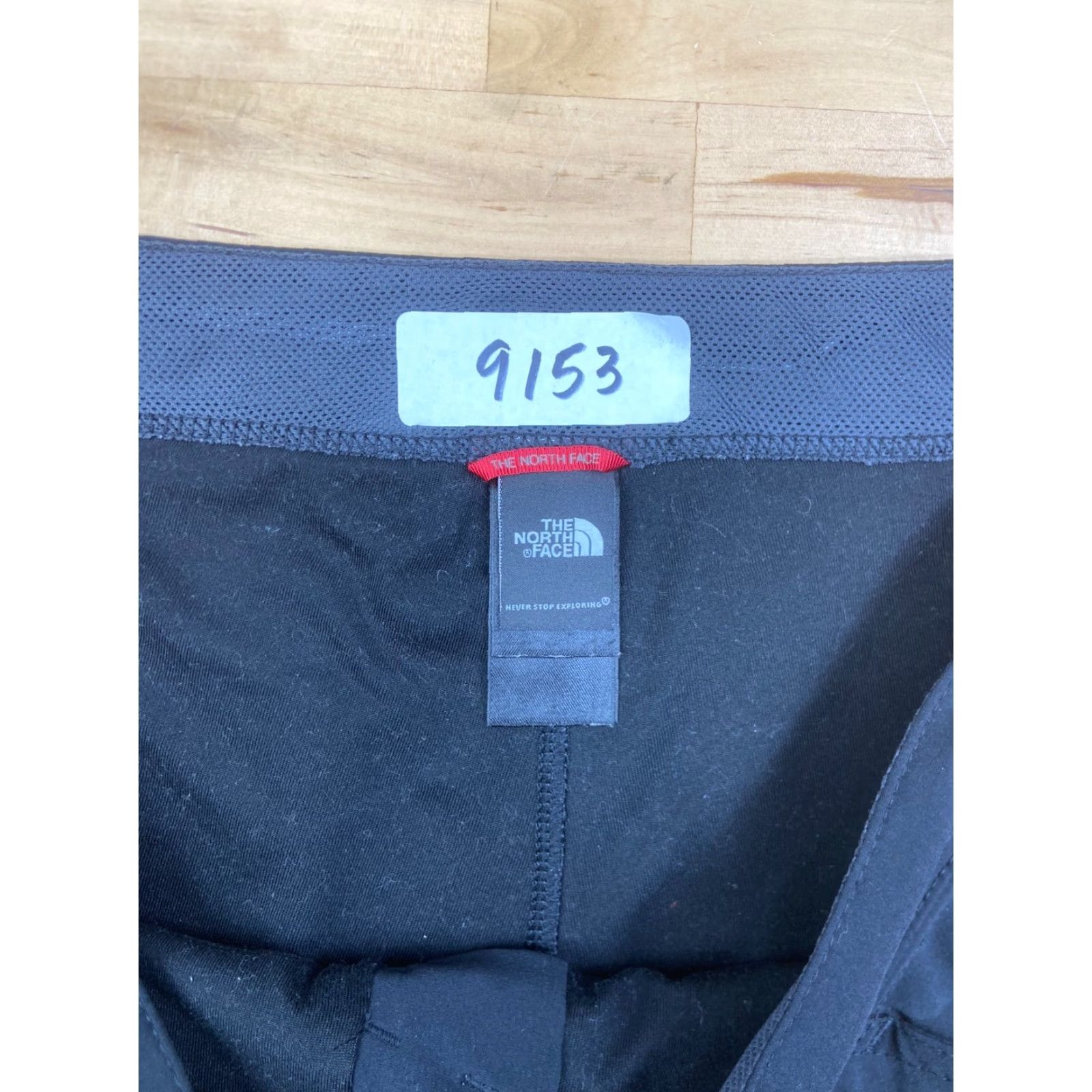 The North Face VINTAGE The North Face Skirt Skort Womens 10 Black Outdoor Hiking Camping 9153 Womens Size 32" / US 10 / IT 46 - 3 Thumbnail