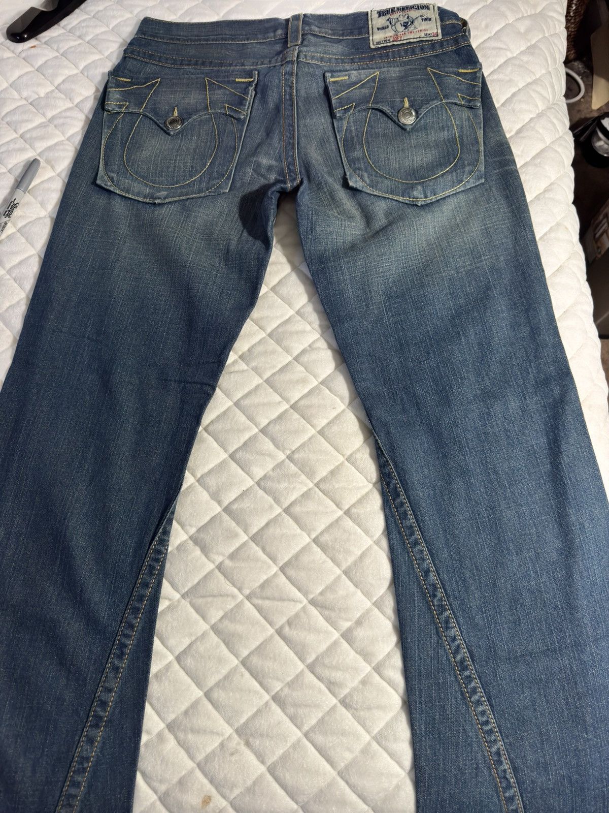 True Religion Double-Stitched True Religions Size US 33 - 3 Thumbnail