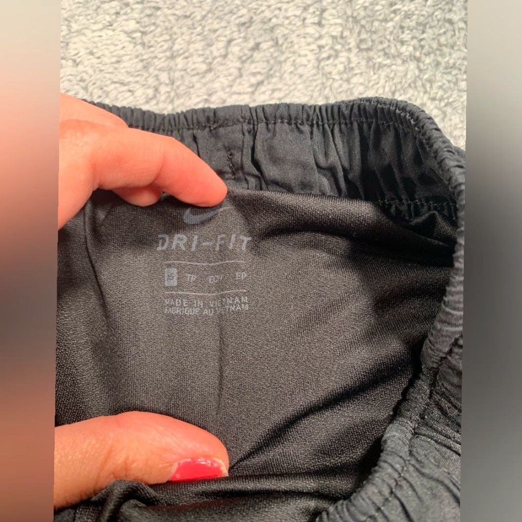 Nike Nike black shorts Women's XS Regular Athletic Short Size 26" / US 2 / IT 38 - 3 Thumbnail