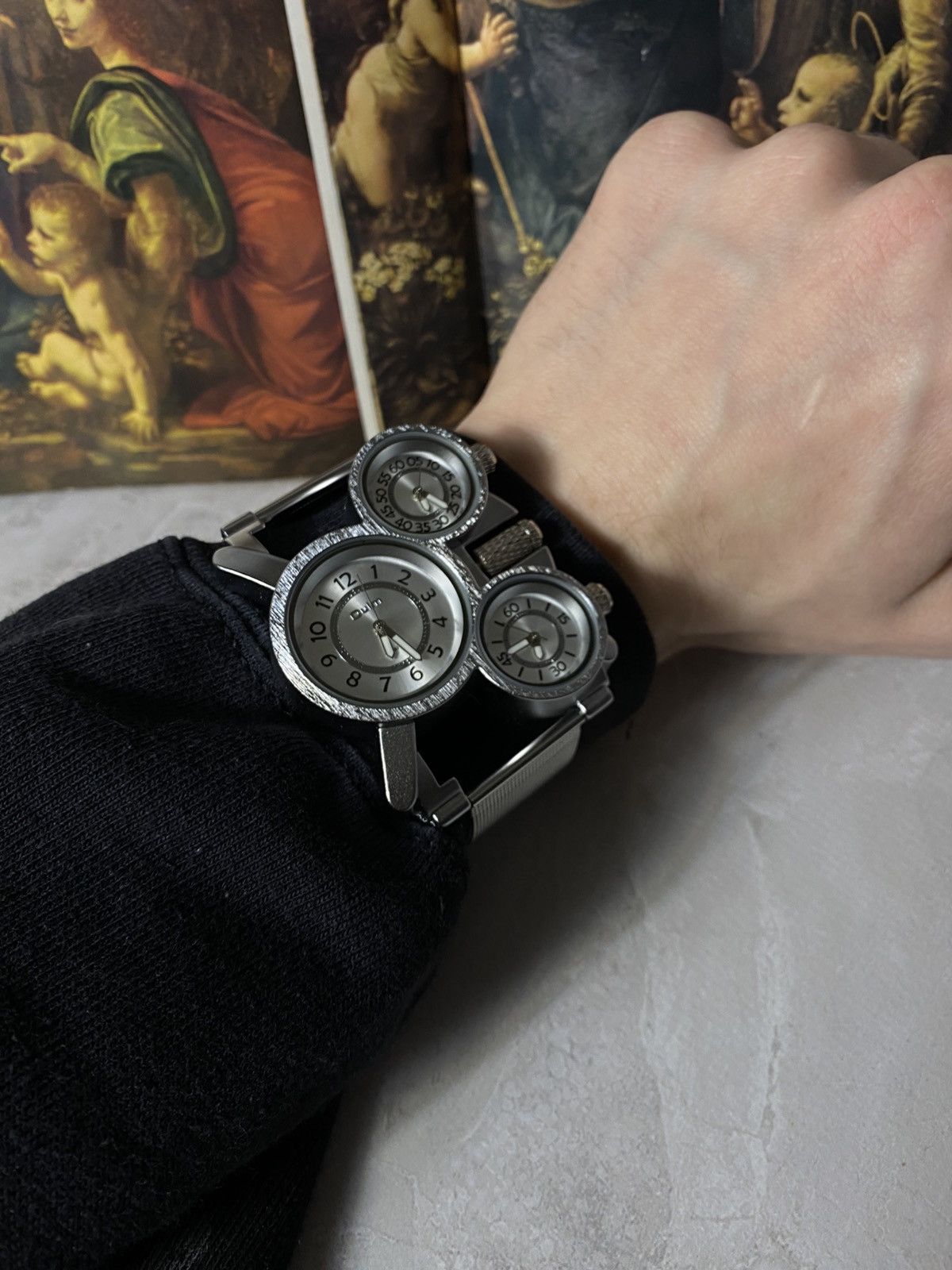 Japanese Brand Oulm HP1167 Triple Time Zone Steampunk Watch Silver Size ONE SIZE - 1 Thumbnail