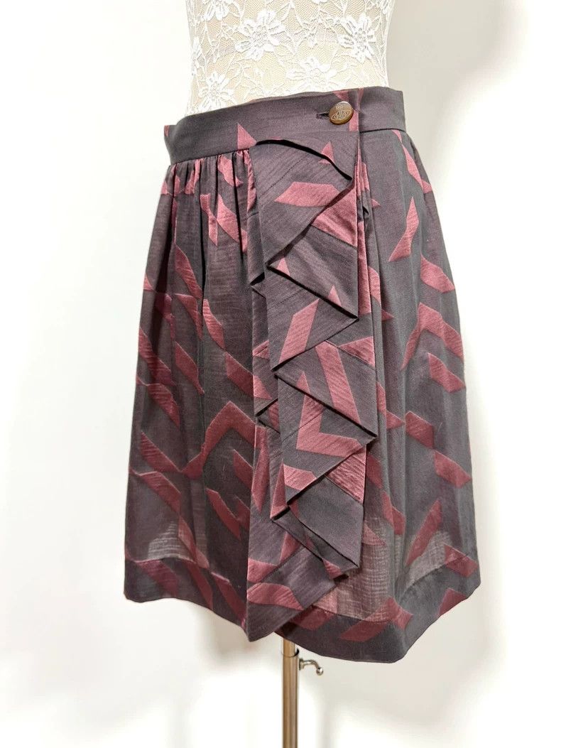Vivienne Westwood Vivienne Westwood size3 A pleated half-length skirt Size 28" / US 6 / IT 42 - 2 Thumbnail
