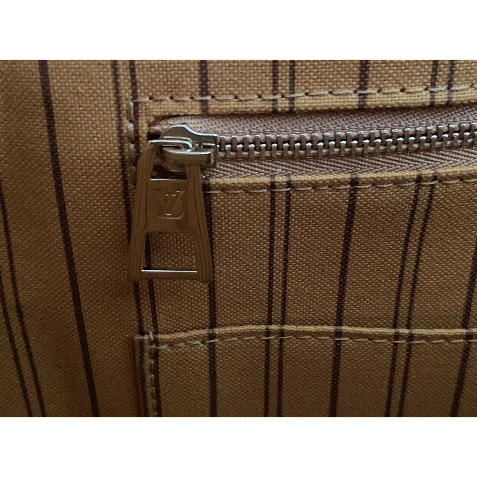 Louis Vuitton OnTheGo Fabric Interior Jungle Monogram Giant Tote GM Size ONE SIZE - 15 Thumbnail