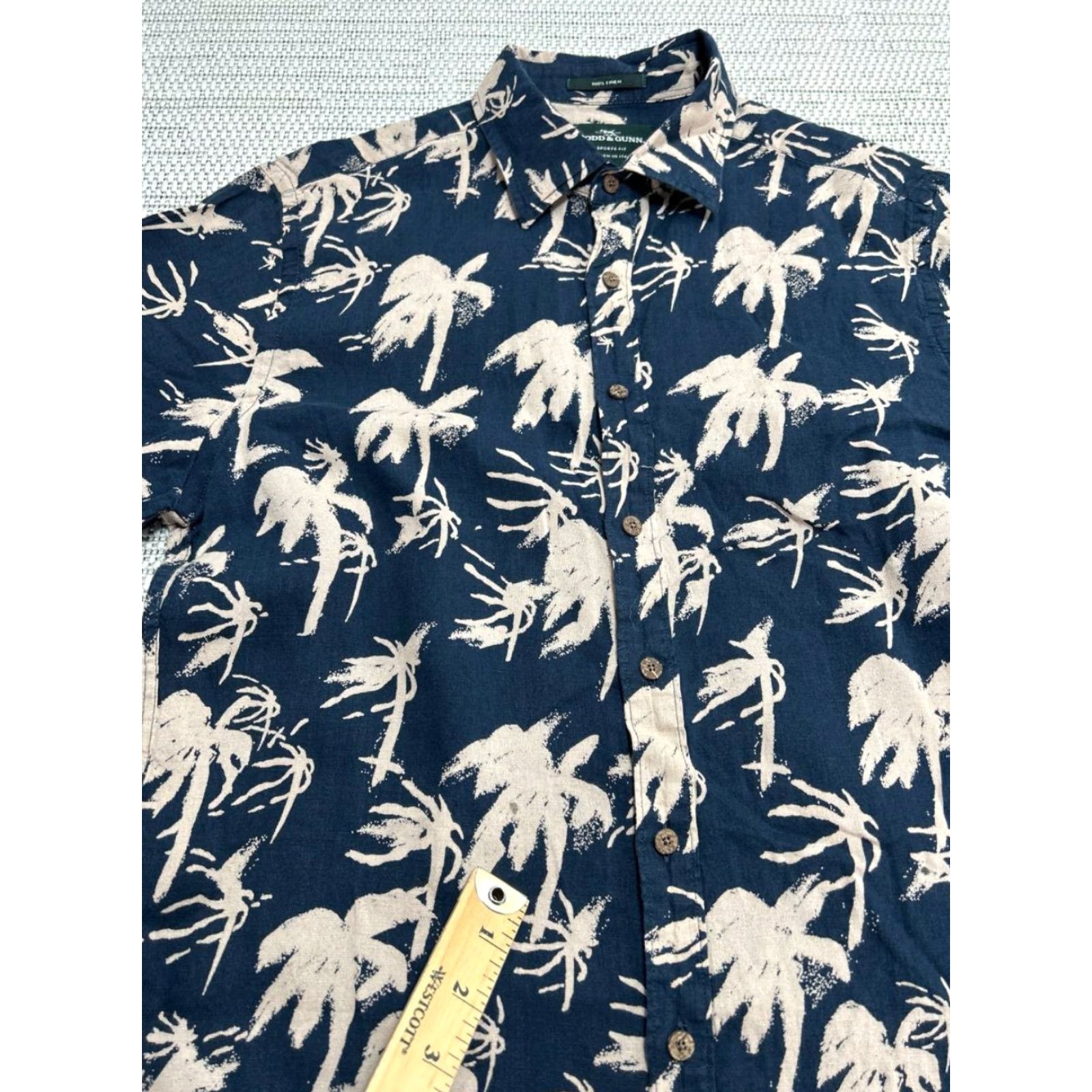 Rodd & Gunn Rodd & Gunn Haskell Point Shirt Men Medium Blue Sports Print Palm Print Button-Up Casual Shirt Size US M / EU 48-50 / 2 - 5 Thumbnail