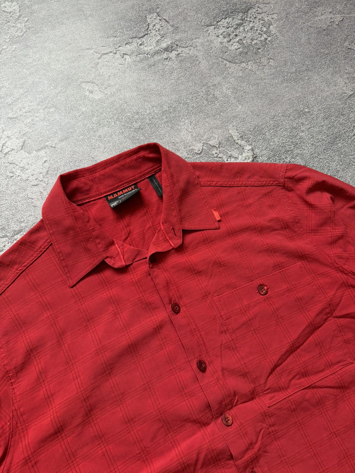 Mammut Mammut L red button up shirt outdoor polo tee T-shirt Size US L / EU 52-54 / 3 - 2 Thumbnail