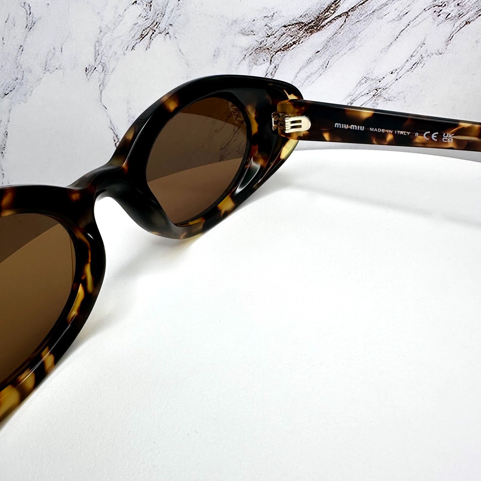 Miu Miu New MIU MIU Sunglasses Brown Tortoise Oval Womens Reverie Size ONE SIZE - 6 Thumbnail