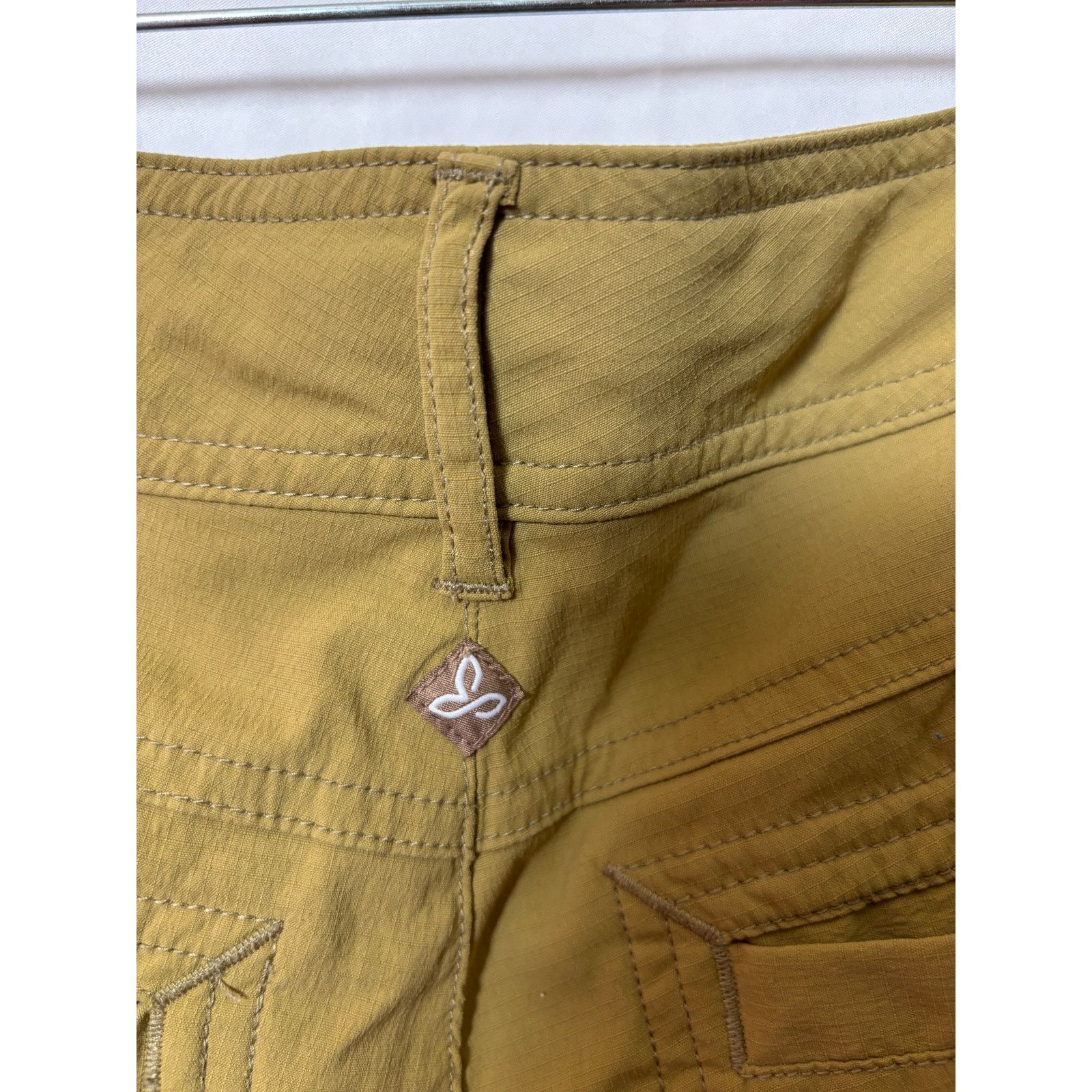 Prana prAna Women’s Cargo Utility Shorts Yellow Outdoor Hiking $55 Size 26" / US 2 / IT 38 - 4 Thumbnail
