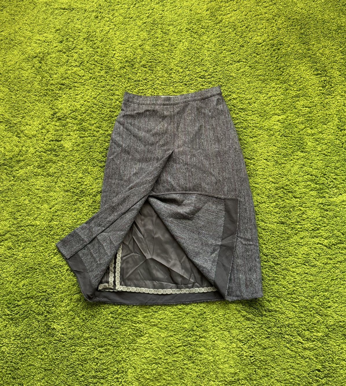 Max Mara × Weekend Max Mara Max Mara 90s vintage 100% wool tweed skirt Size 30" / US 8 / IT 44 - 2 Thumbnail