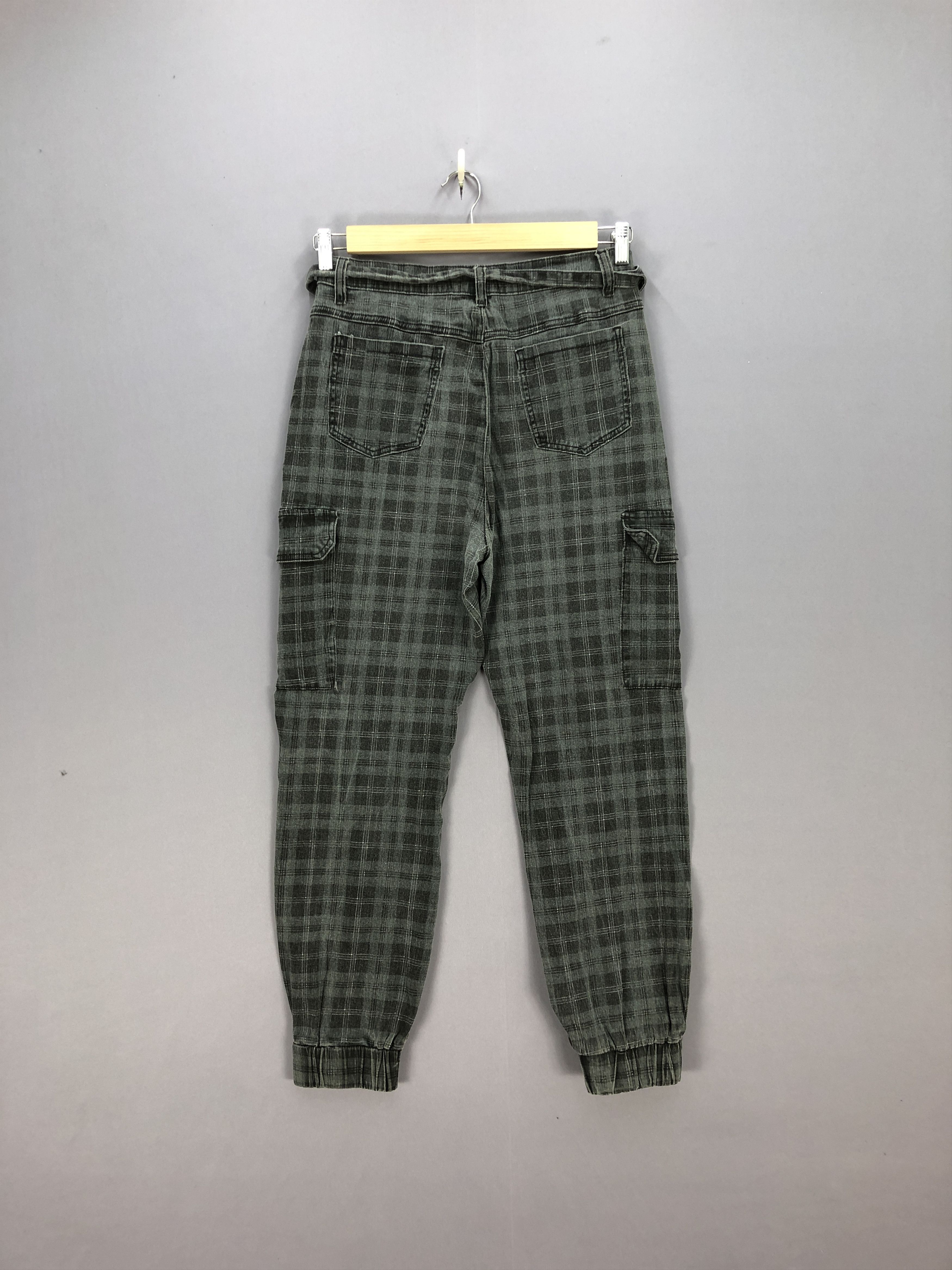 Japanese Brand Japanese Check Cargo Pants Punk Parachute Jogger Trousers Size US 30 / EU 46 - 2 Thumbnail