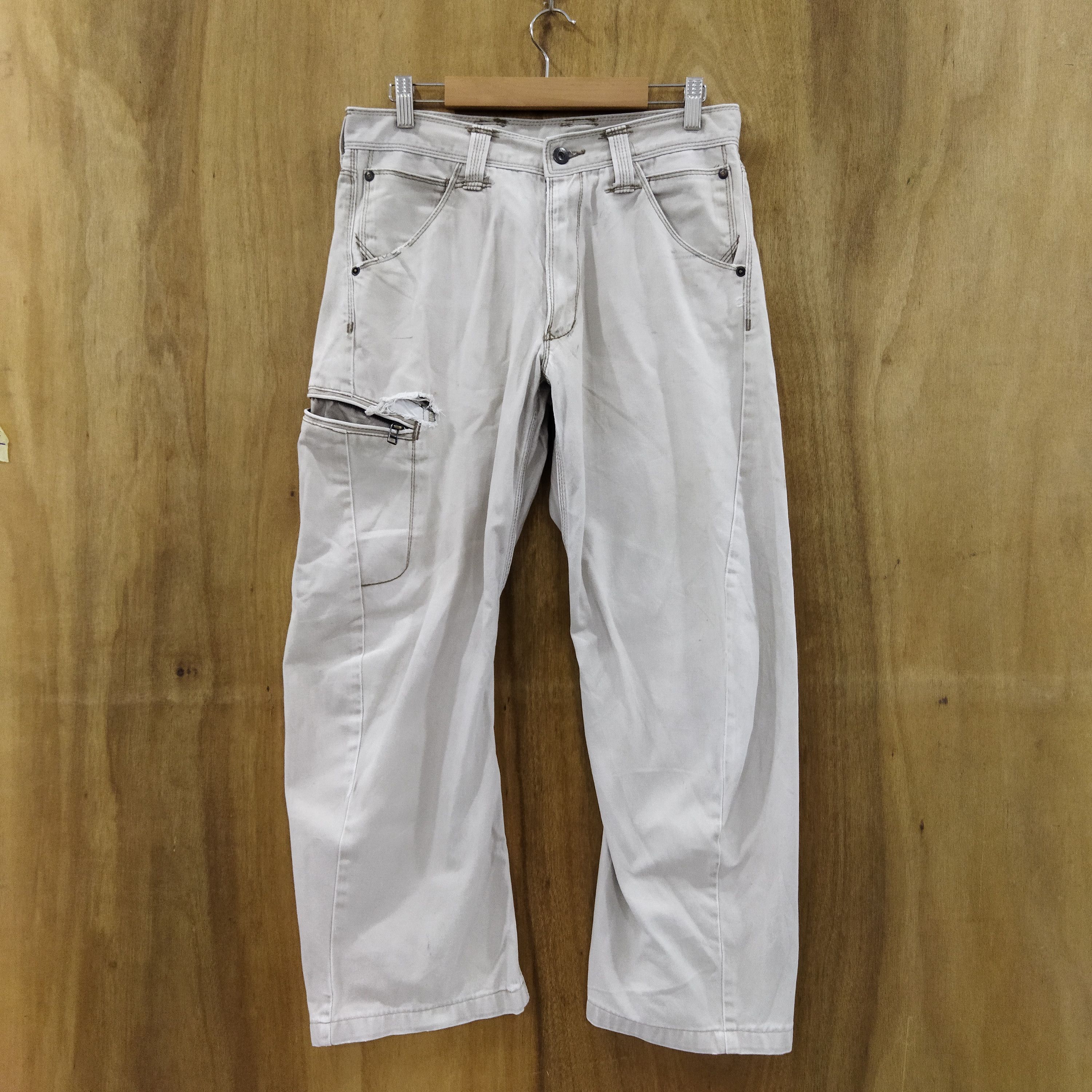Japanese Brand EVENRIVER FADED DARK CREAM CARGO PANTS Size US 30 / EU 46 - 1 Thumbnail