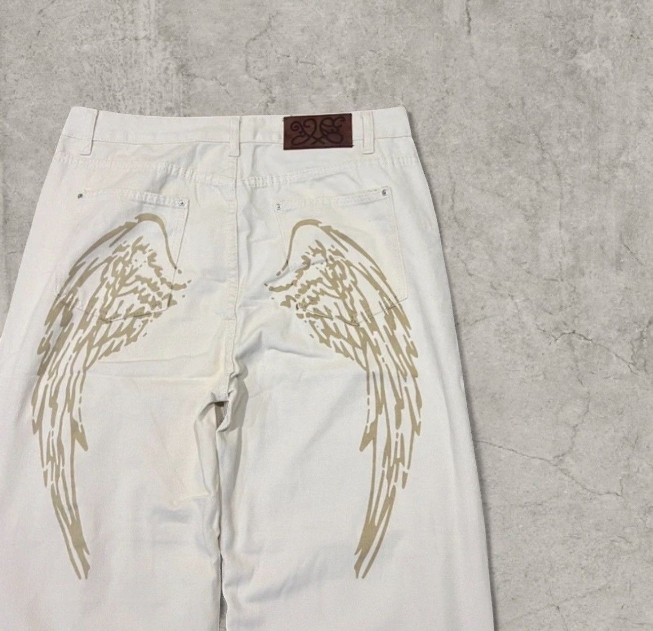 Japanese Brand Cool baggy Japanese style jeans in cream with angel. Size M Size US 32 / EU 48 - 4 Thumbnail