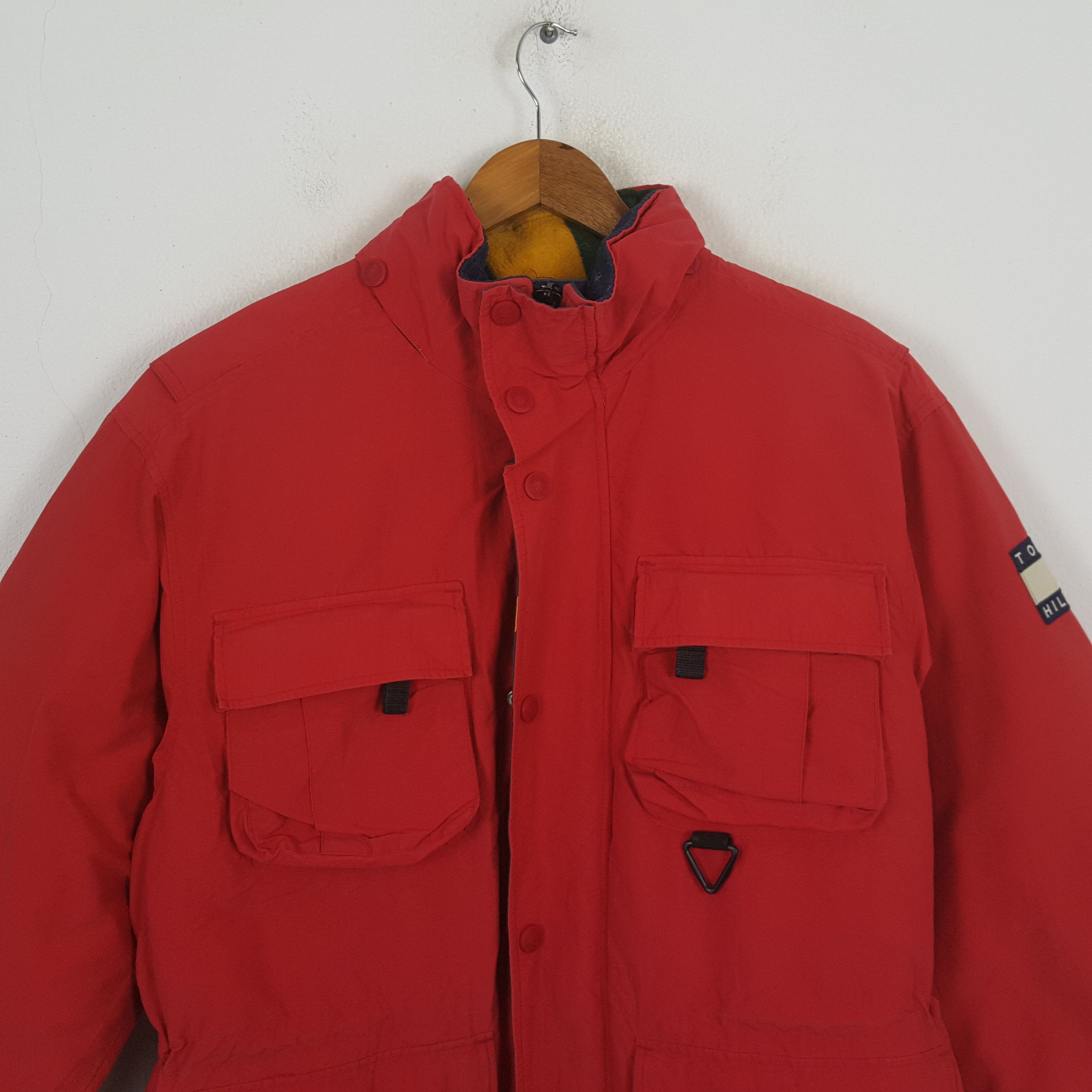 Tommy Hilfiger Vintage Tommy Hilfiger Streetwear Puffer Jacket RR18 Size US XL / EU 56 / 4 - 2 Thumbnail