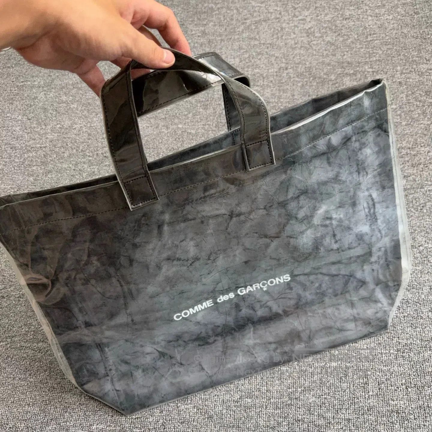 Comme des Garcons CDG Silver Solid Letter Print Large Tote. Size ONE SIZE - 1 Thumbnail