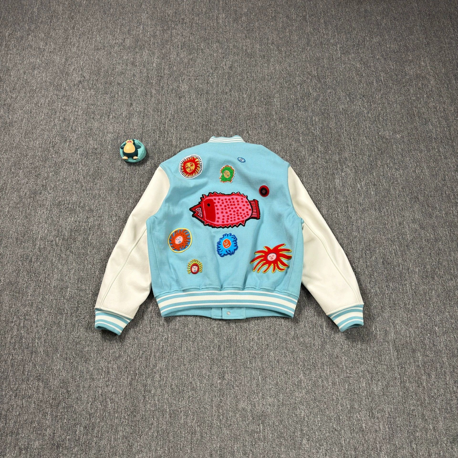 Louis Vuitton LV Yayoi Kusama Collaboration Blue Baseball Jacket Size XL / US 12-14 / IT 48-50 - 2 Thumbnail