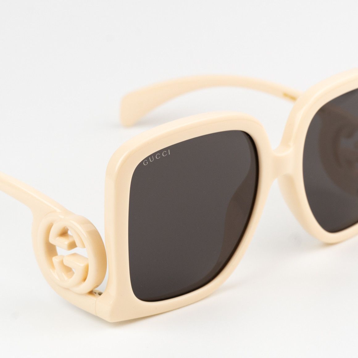 Gucci NEW Gucci GG1326S 009 Oversized Square Women Sunglasses Size ONE SIZE - 5 Thumbnail