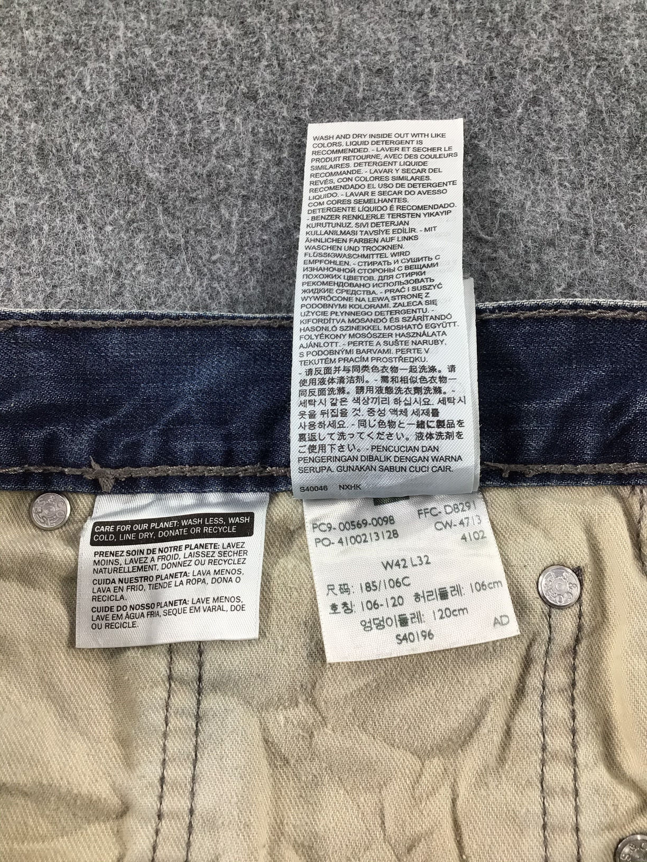 Levi's Vintage Levis 569 Jeans-J722 Size US 43 - 12 Thumbnail