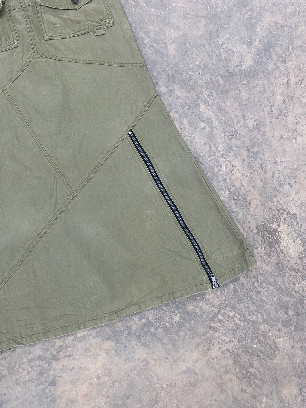 Le Grande Bleu (L.G.B.) VINTAGE PLASTIC NINJA TACTICAL UTILITY SKIRT GOA PUNK Size 32" / US 10 / IT 46 - 11 Thumbnail