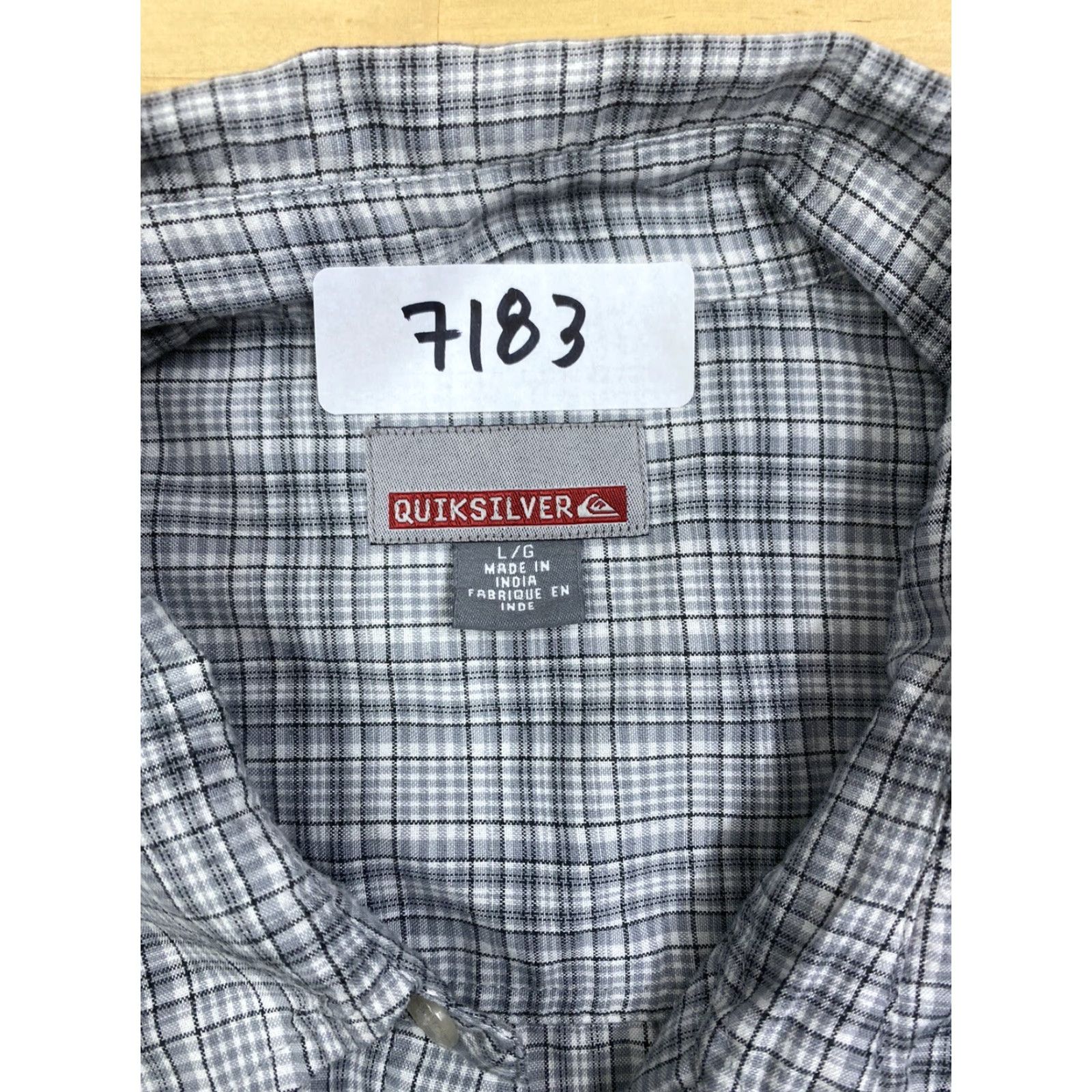 Quiksilver Quiksilver Button-Up Shirt L Gray Plaid Casual Beach Surf Skate Men Regular Short Sleeve Shirt Size US L / EU 52-54 / 3 - 3 Thumbnail
