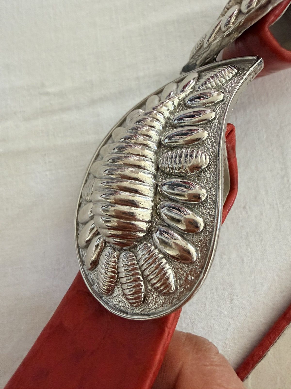 Other Vintage 1985 Mimi Di N Sculptural Buckle Red Leather Belt Size ONE SIZE - 4 Thumbnail