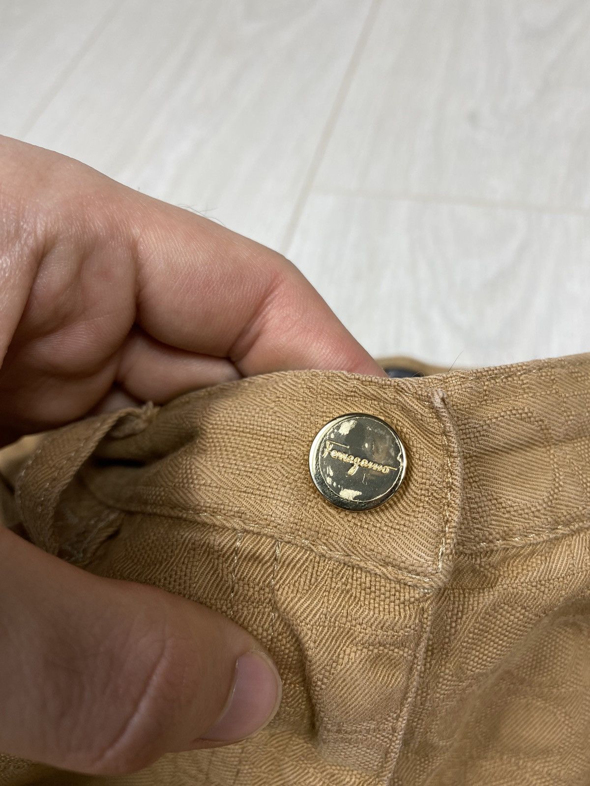 Salvatore Ferragamo × Vintage Salvatore Ferragamo Pants Monogram Size 28" / US 6 / IT 42 - 7 Thumbnail