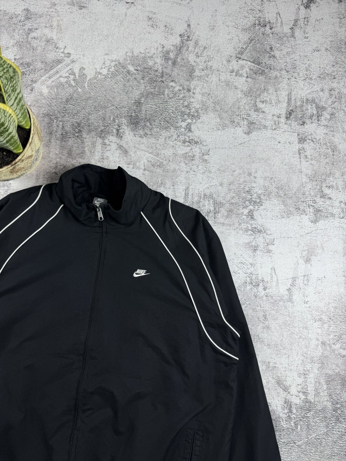 Nike Nike Retro Windbreaker Track Y2K Nylon Swoosh Light Jacket Size US XL / EU 56 / 4 - 5 Thumbnail