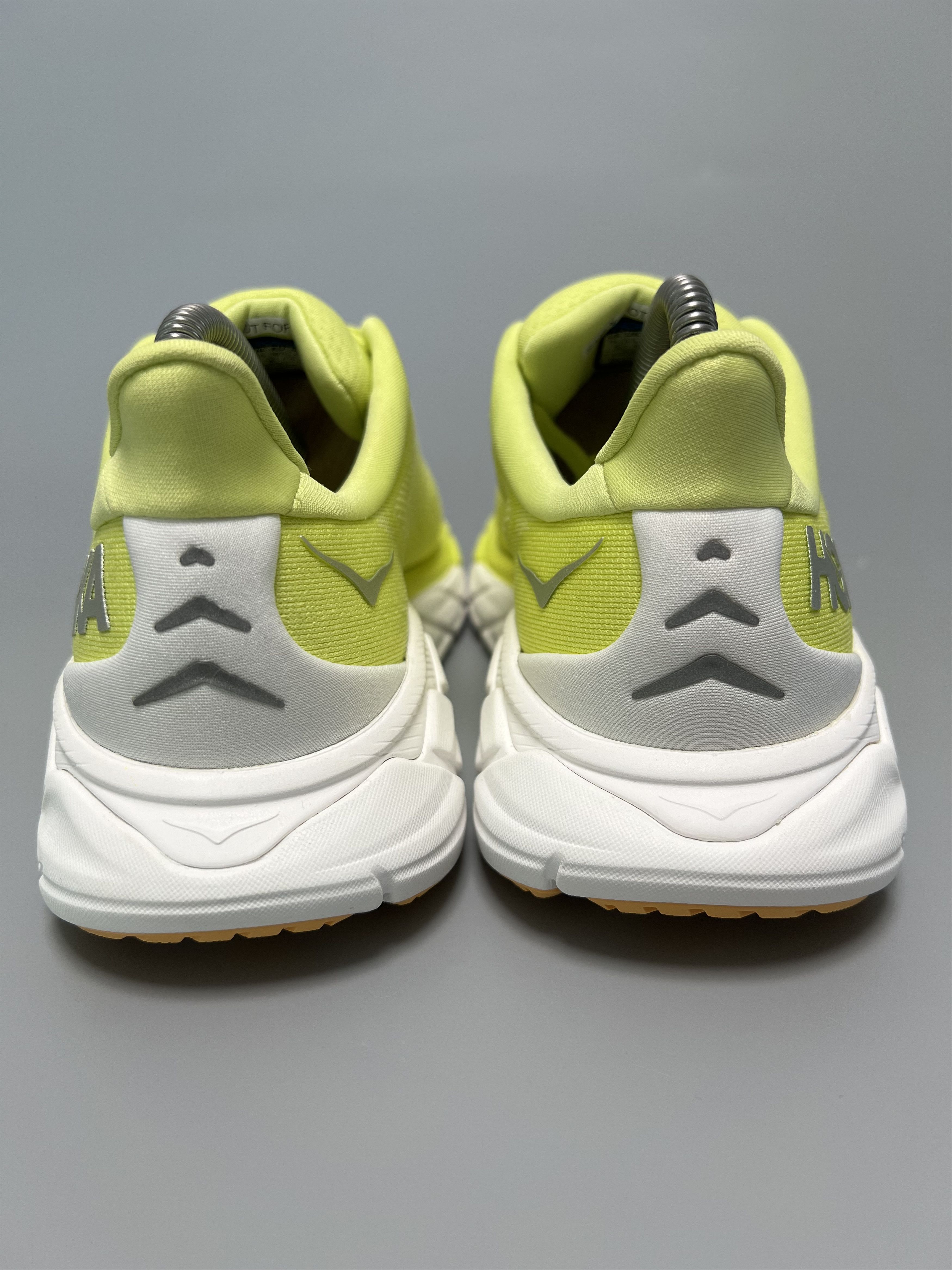 Hoka 7B Hoka One One Arahi 6 Running Shoes 1123195-CGWHT Size US 7 / IT 37 - 3 Thumbnail