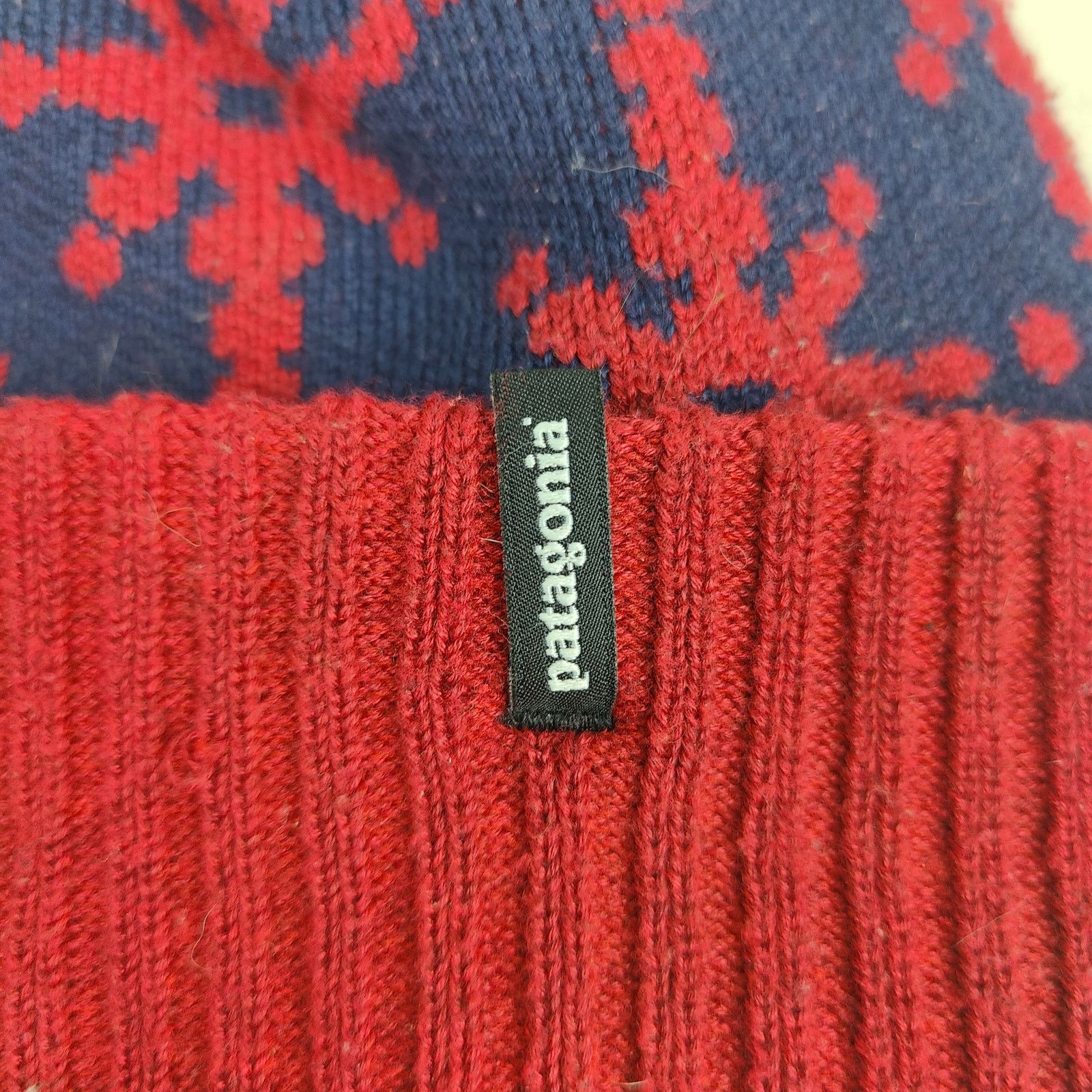 Patagonia Patagonia Powder Town Pom Beanie Hat Solar Stitch Pom Pom Size ONE SIZE - 2 Thumbnail
