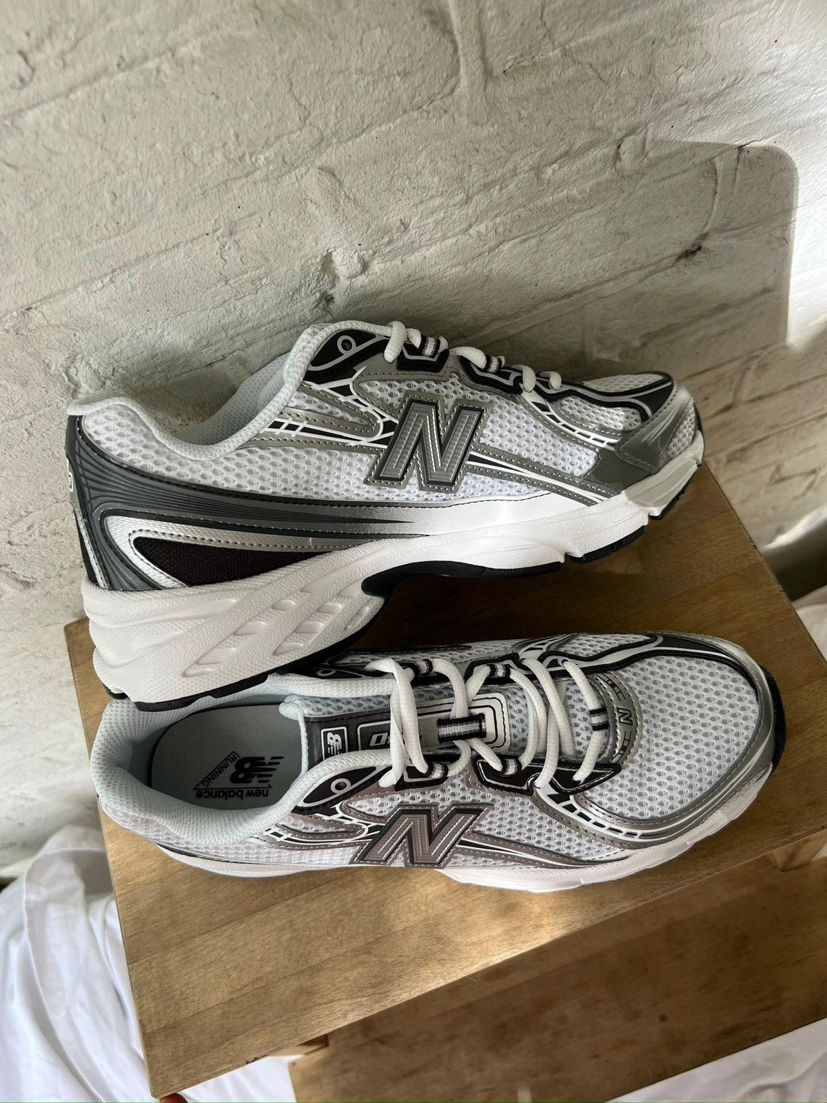 New Balance New Balance – Silver – Size EU 44 – New & Authentic Size US 10 / EU 43 - 1 Thumbnail