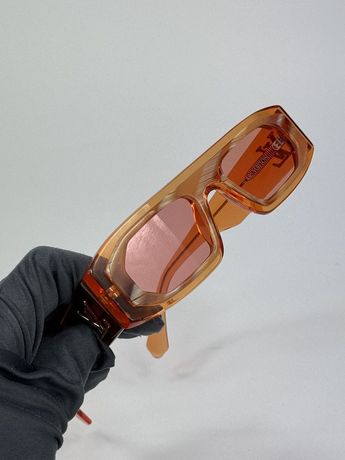 Louis Vuitton LV SUNGLASSES Z2452U Size ONE SIZE - 7 Thumbnail