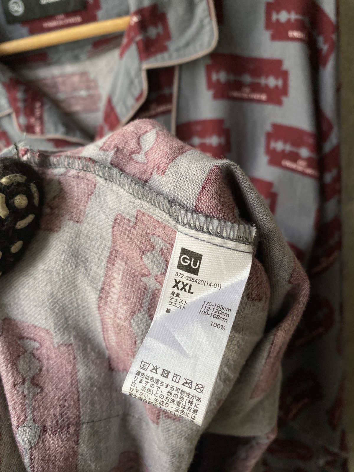 GU × Undercover GU x Undercover Sleepwear Shirt Fullprint Design Size US XXL / EU 58 / 5 - 16 Thumbnail