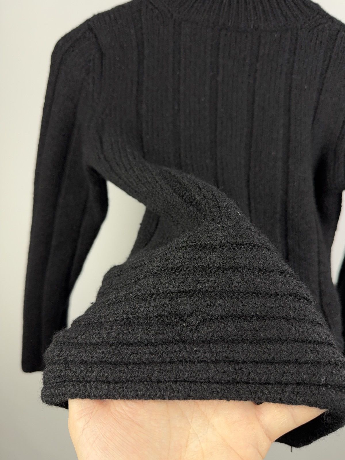 Hugo Boss Luxury HUGO Boss Black Ribbed Wool Knit Mock Neck Sweater Size XS / US 0-2 / IT 36-38 - 8 Thumbnail
