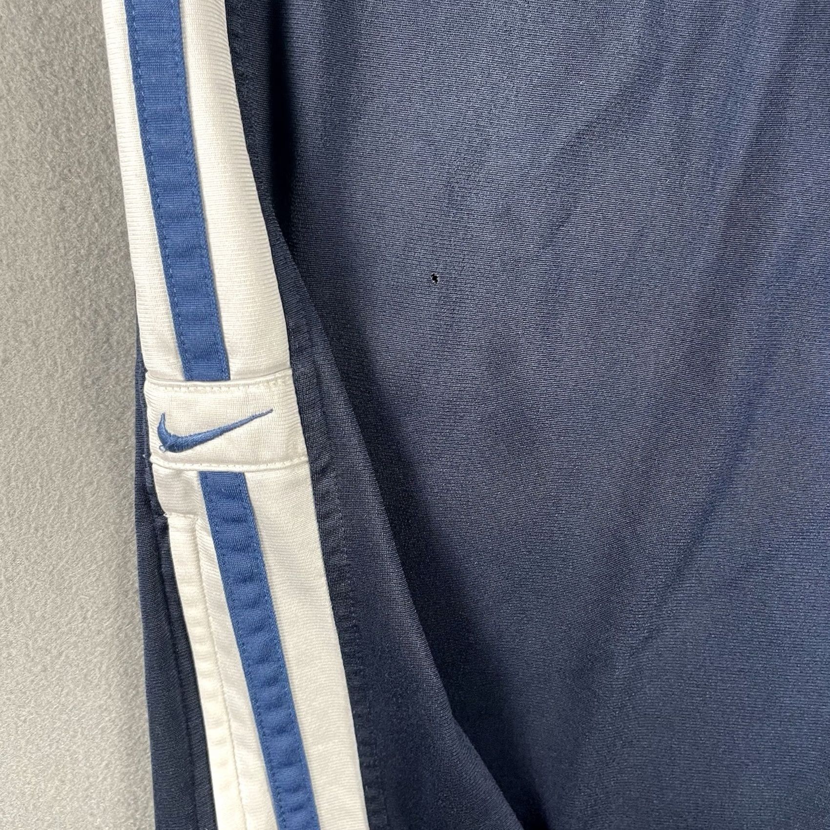 Nike VINTAGE Nike Track Pants Men XL Navy Blue Striped Ankle Zip Pockets Elastic Waist Athletic Joggers Size US 36 / EU 52 - 6 Thumbnail