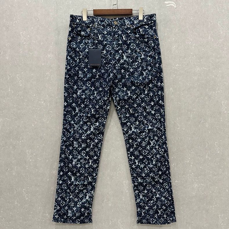 Louis Vuitton Louis Vuitton Slit jeans with full logo hem jeans 2505-Next Size US 33 - 1 Thumbnail