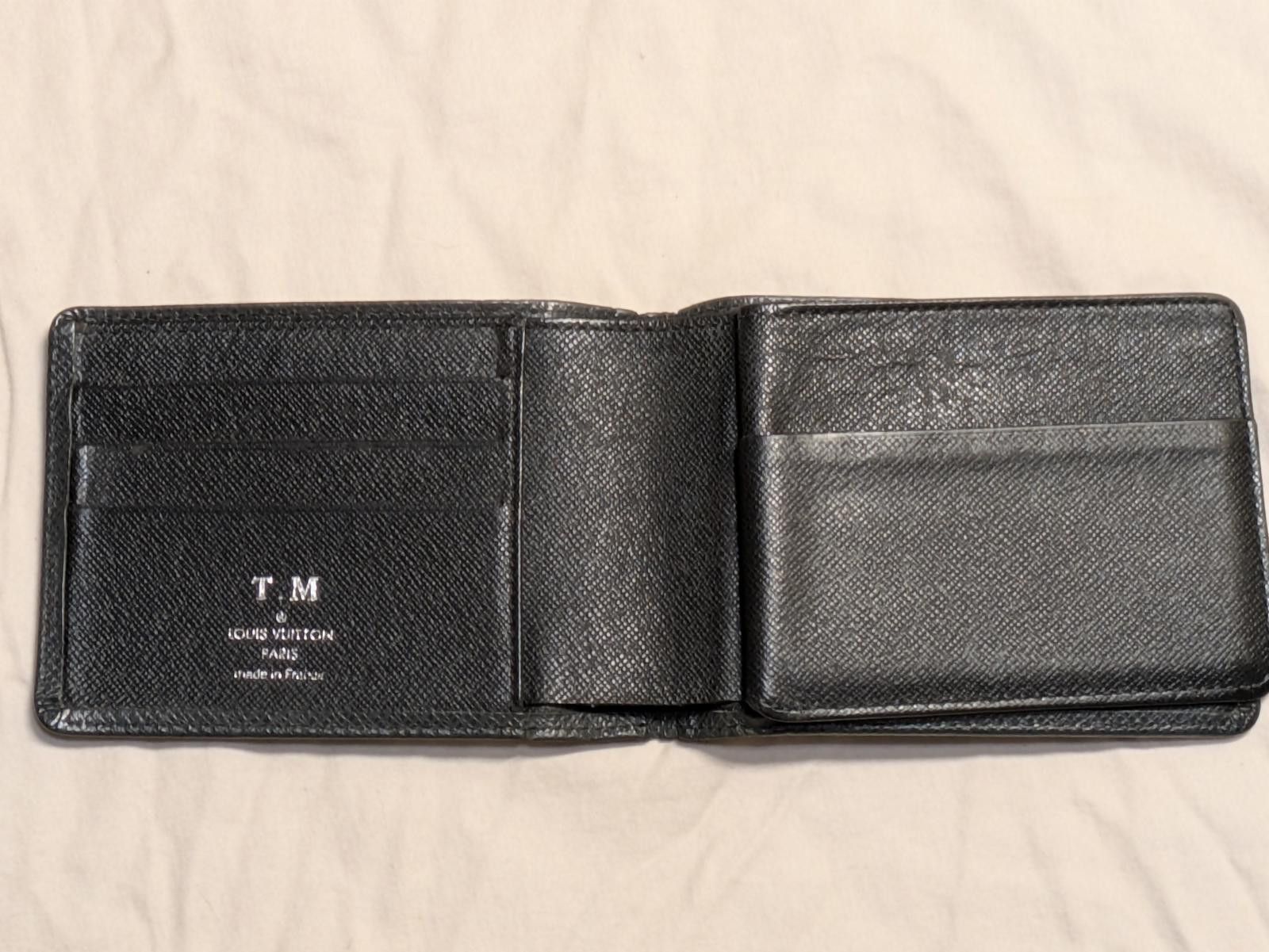 Louis Vuitton Louis Vuitton Multiple Wallet in Black Epi Size ONE SIZE - 3 Thumbnail