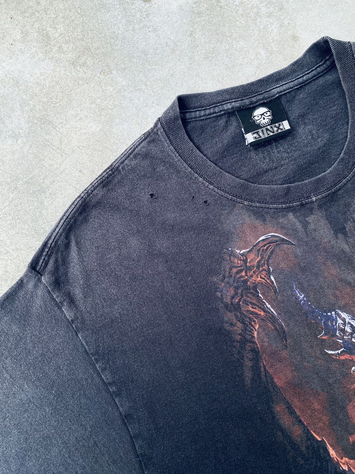 Vintage Vintage Anime Game World Of Warcraft Distressed Tees Size US L / EU 52-54 / 3 - 4 Thumbnail