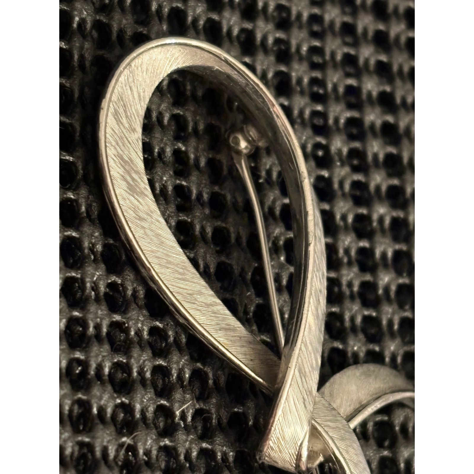 Other Vintage Trifari Crown Brooch Brushed Silver Tone Size ONE SIZE - 9 Thumbnail