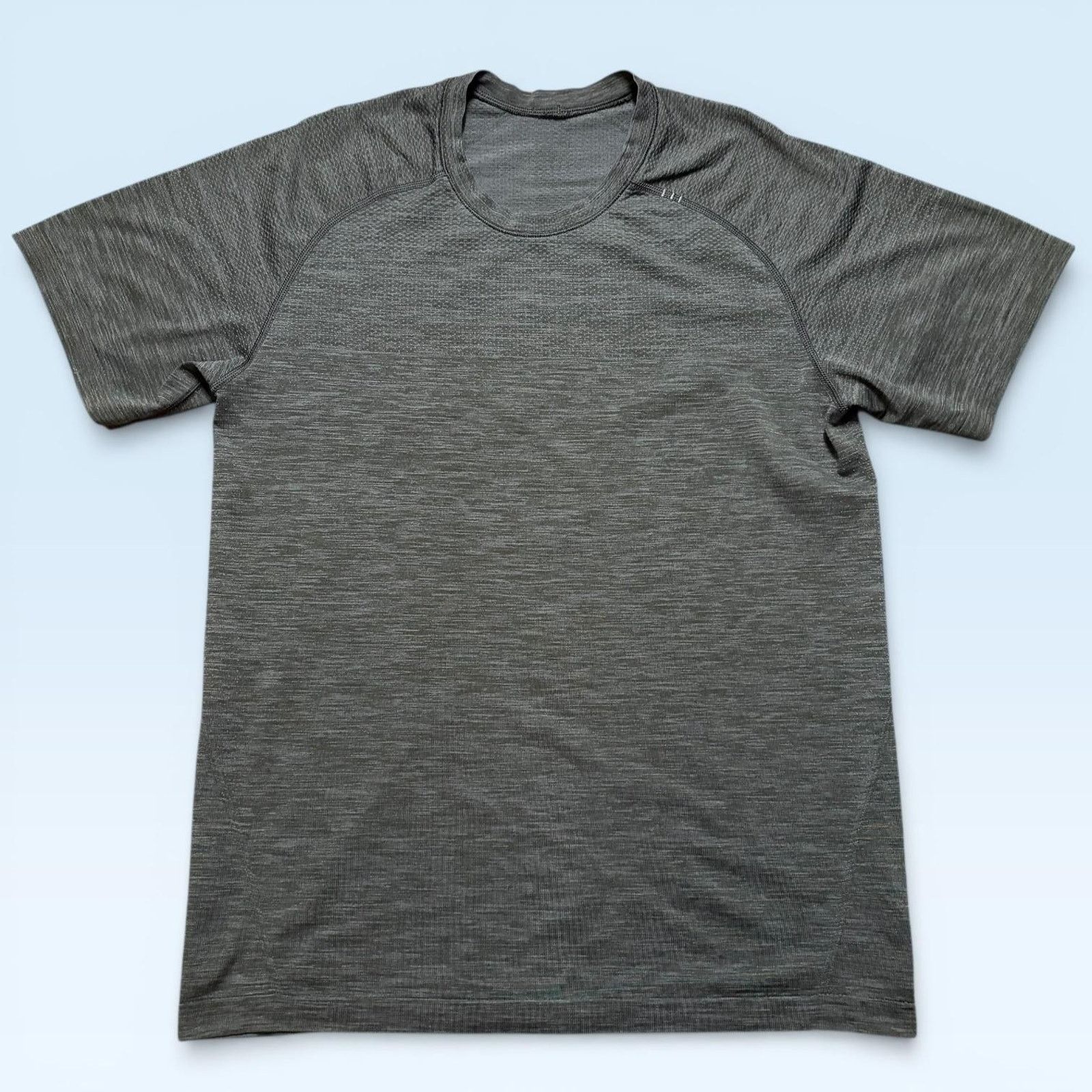 Lululemon Lululemon Shirt Mens Small Tech Short Sleeve Performance Size US S / EU 44-46 / 1 - 1 Thumbnail