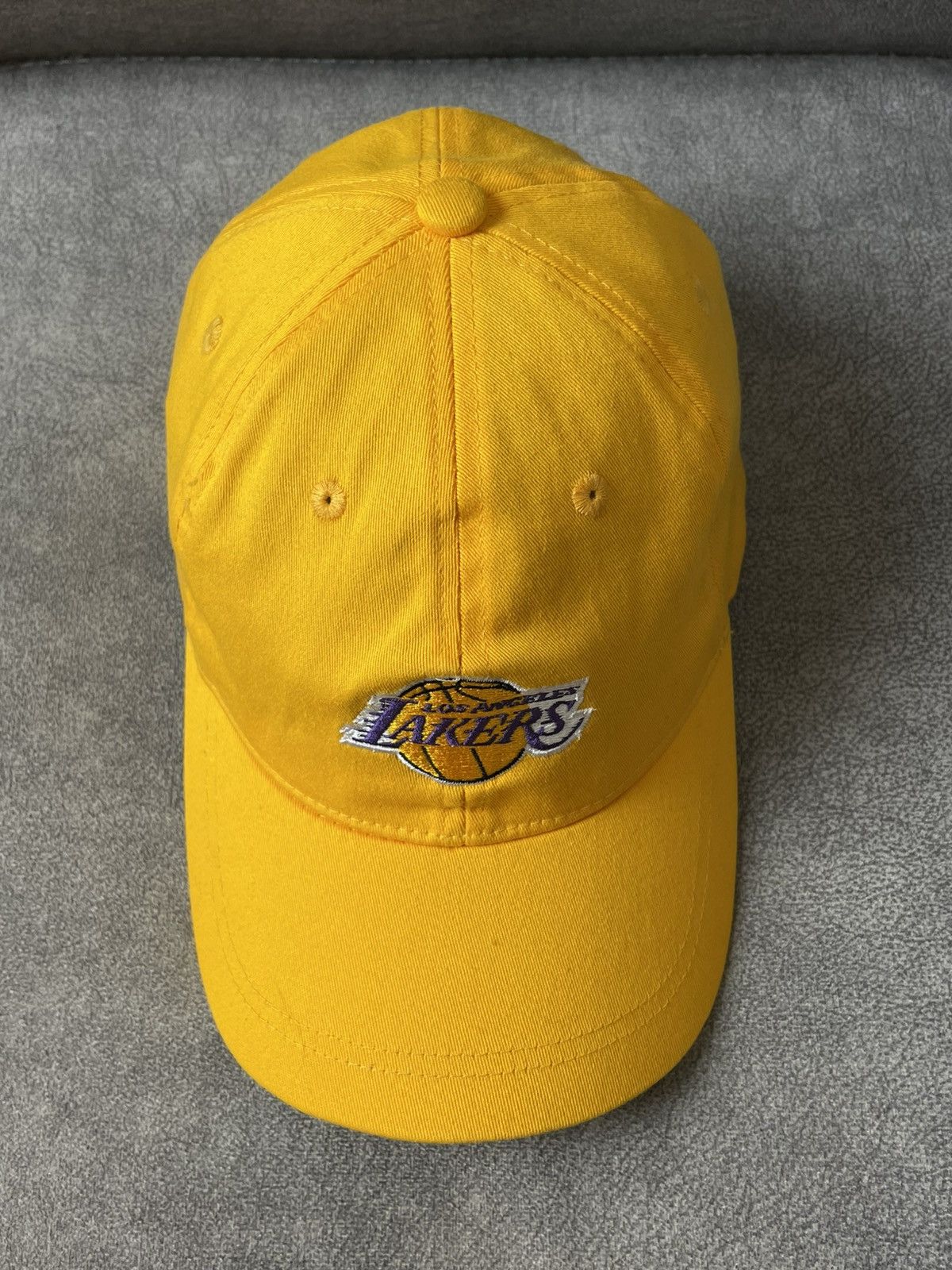 Champion × NBA Vintage Cap Lakers Champion Yellow NBA Size ONE SIZE - 5 Thumbnail