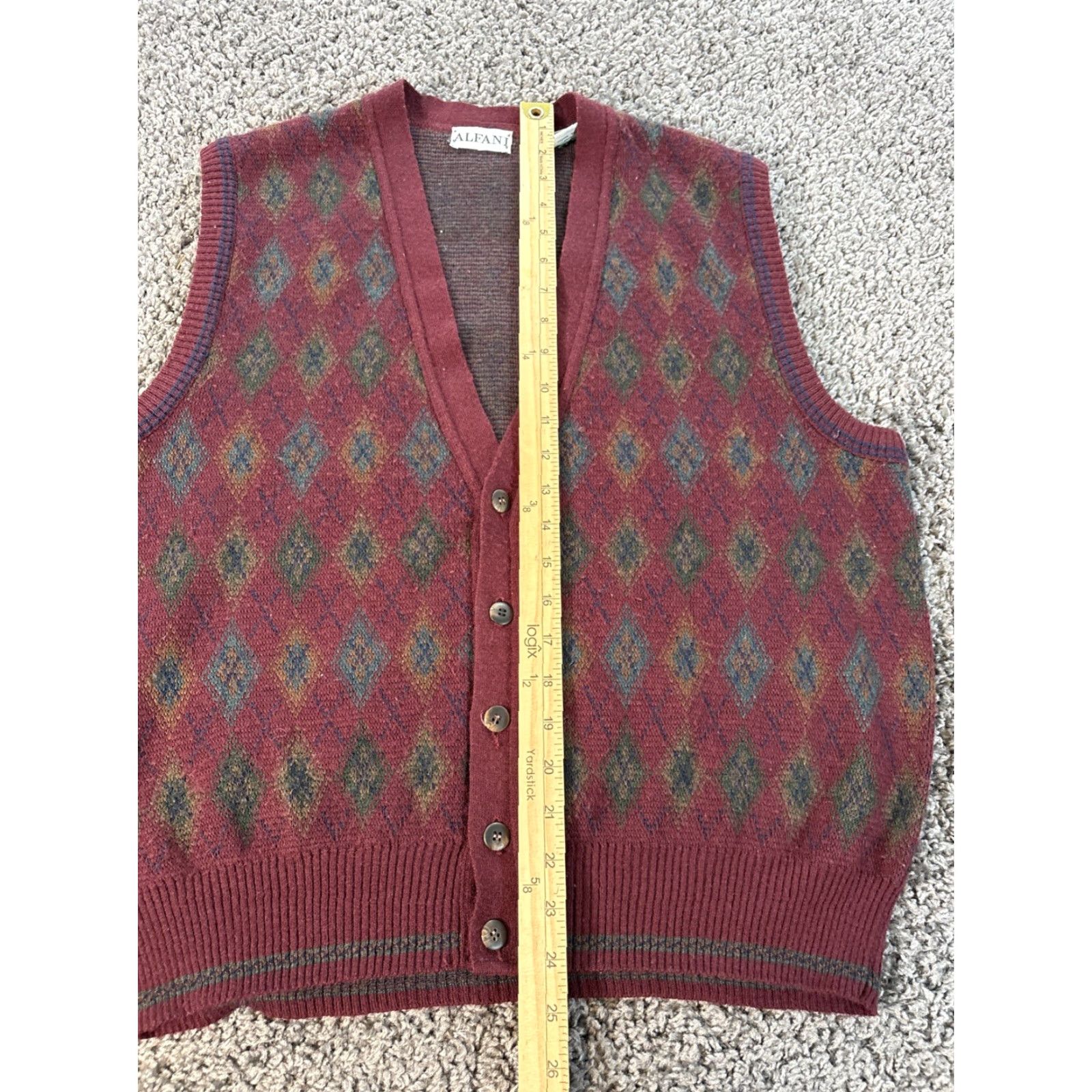 Alfani VINTAGE Alfani Vest Mens M Wool Argyle Vneck Maroon 90s Grandpa Old Money Wool Vest Kn“it”? Size US M / EU 48-50 / 2 - 2 Thumbnail