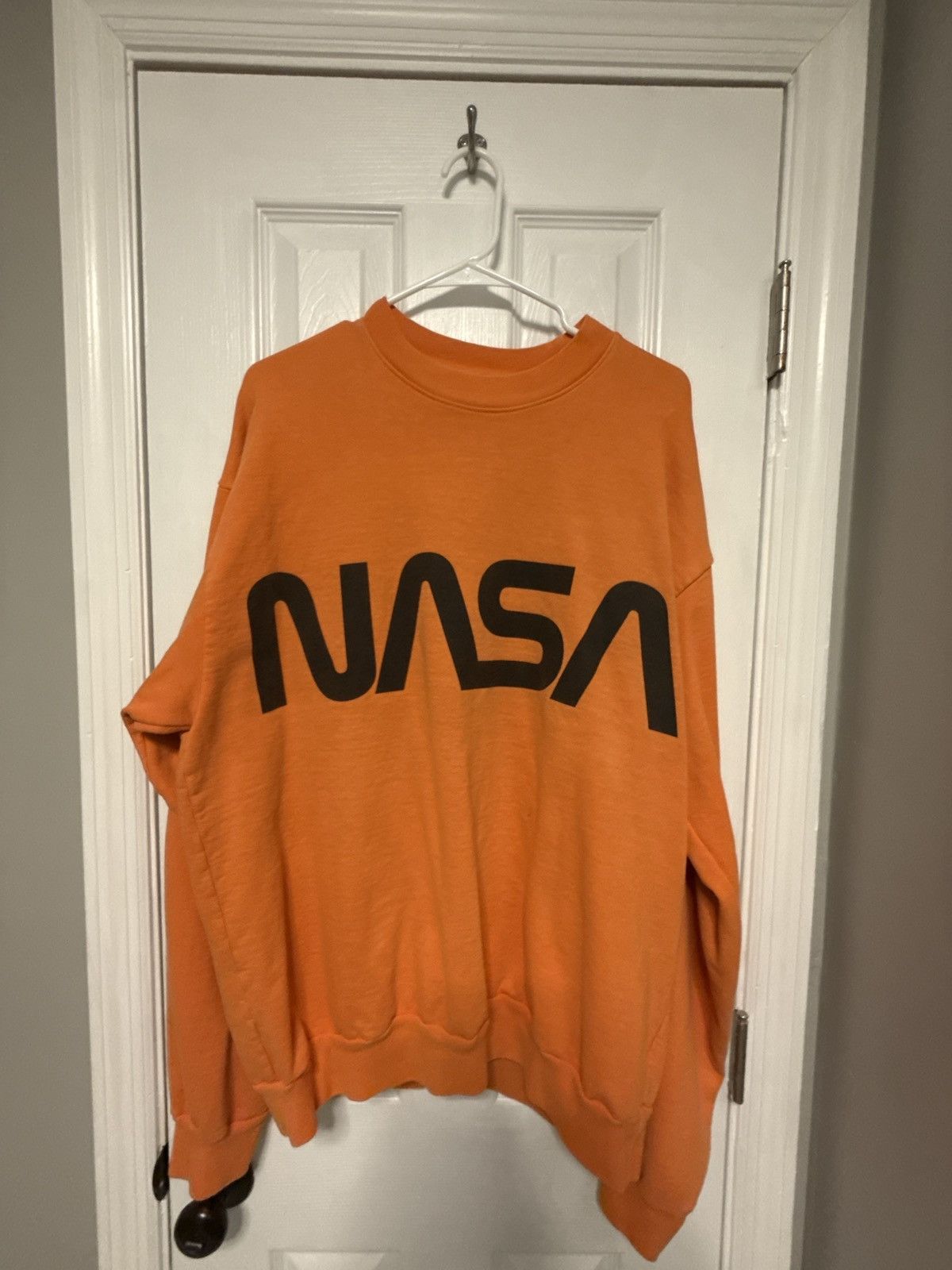 Kid Cudi Kid Cudi To The Moon Tour NASA Crewneck Orange Large Size US L / EU 52-54 / 3 - 1 Thumbnail